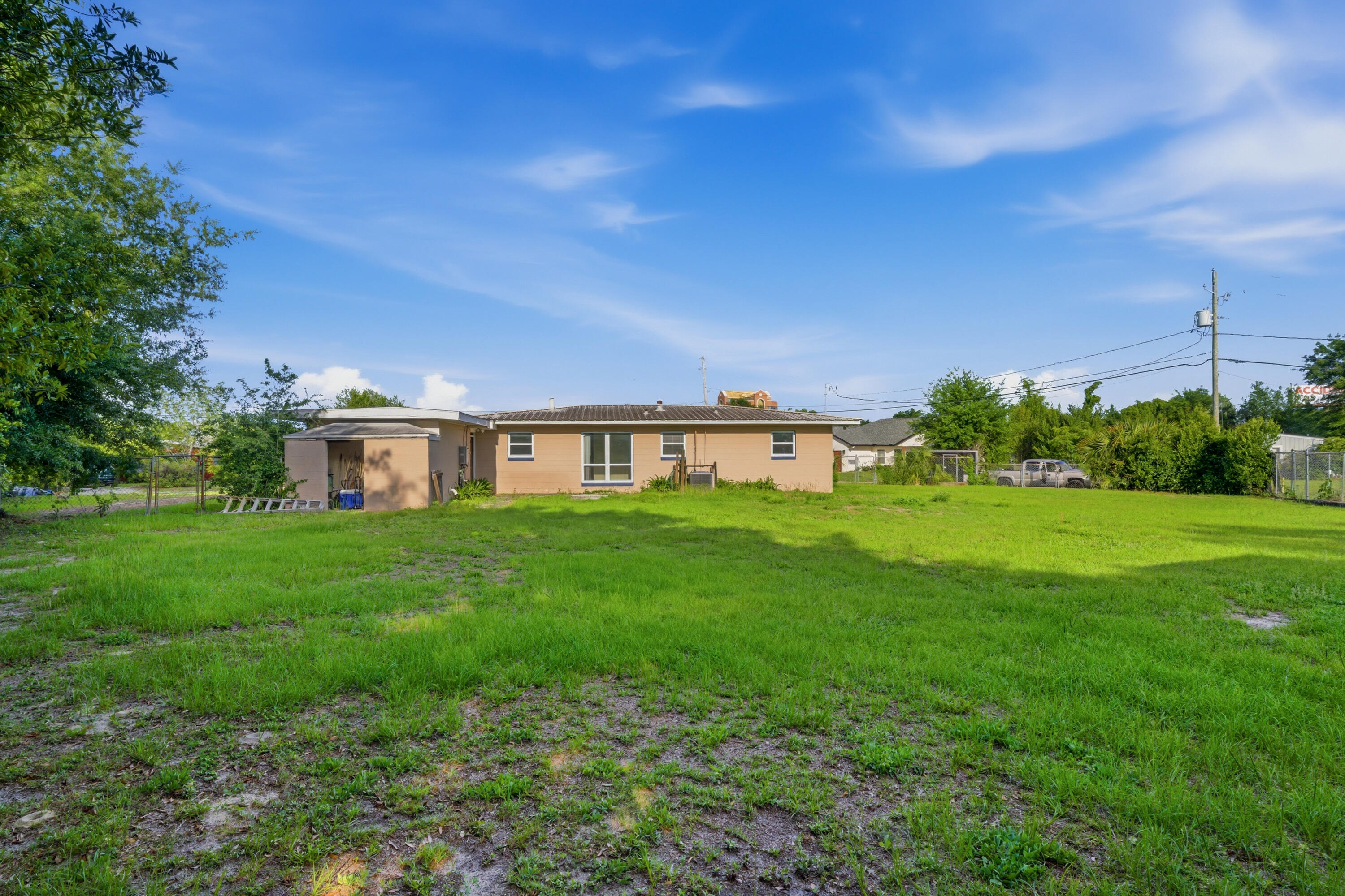 NO RECORDED SUBDIVISION - Residential