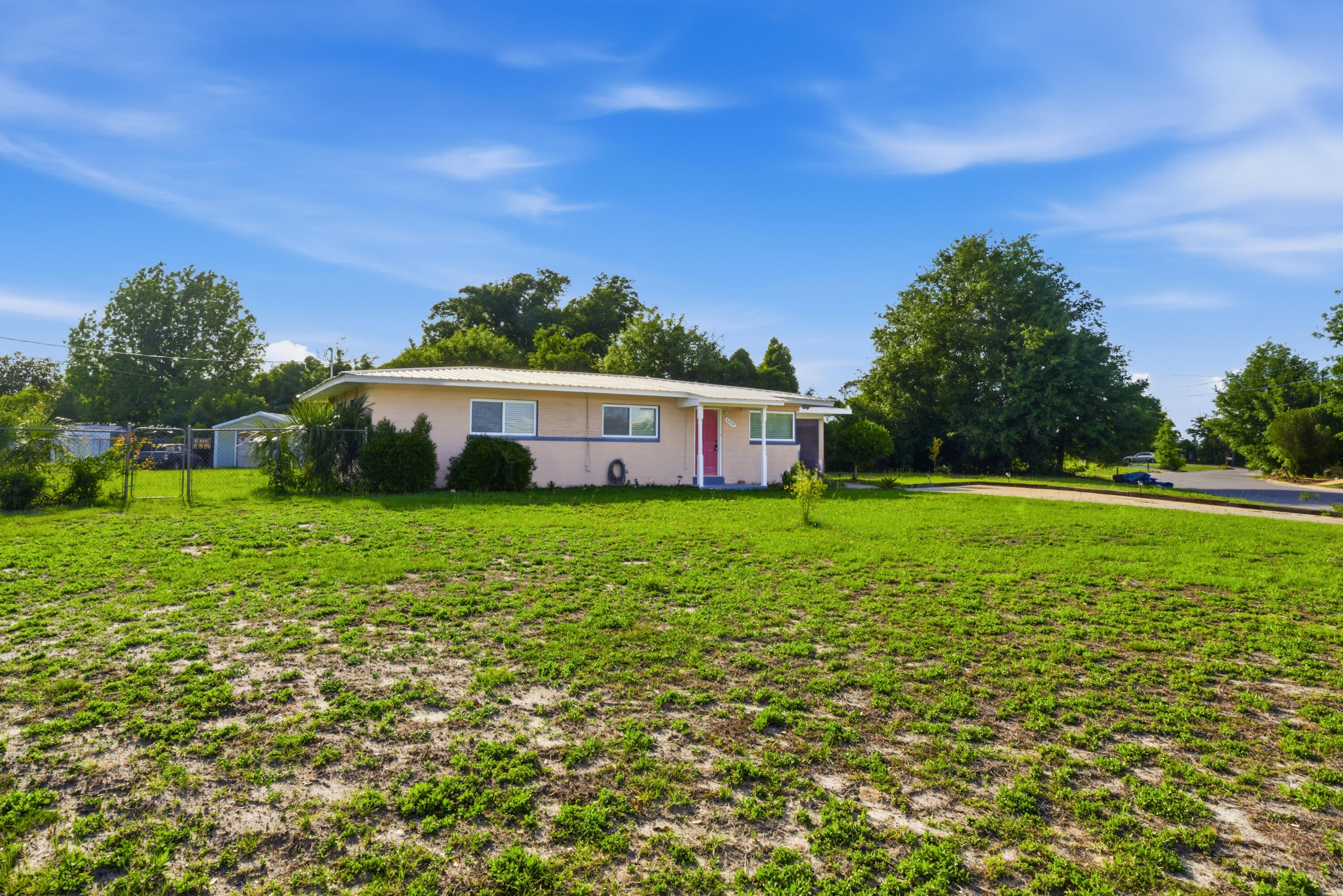 NO RECORDED SUBDIVISION - Residential