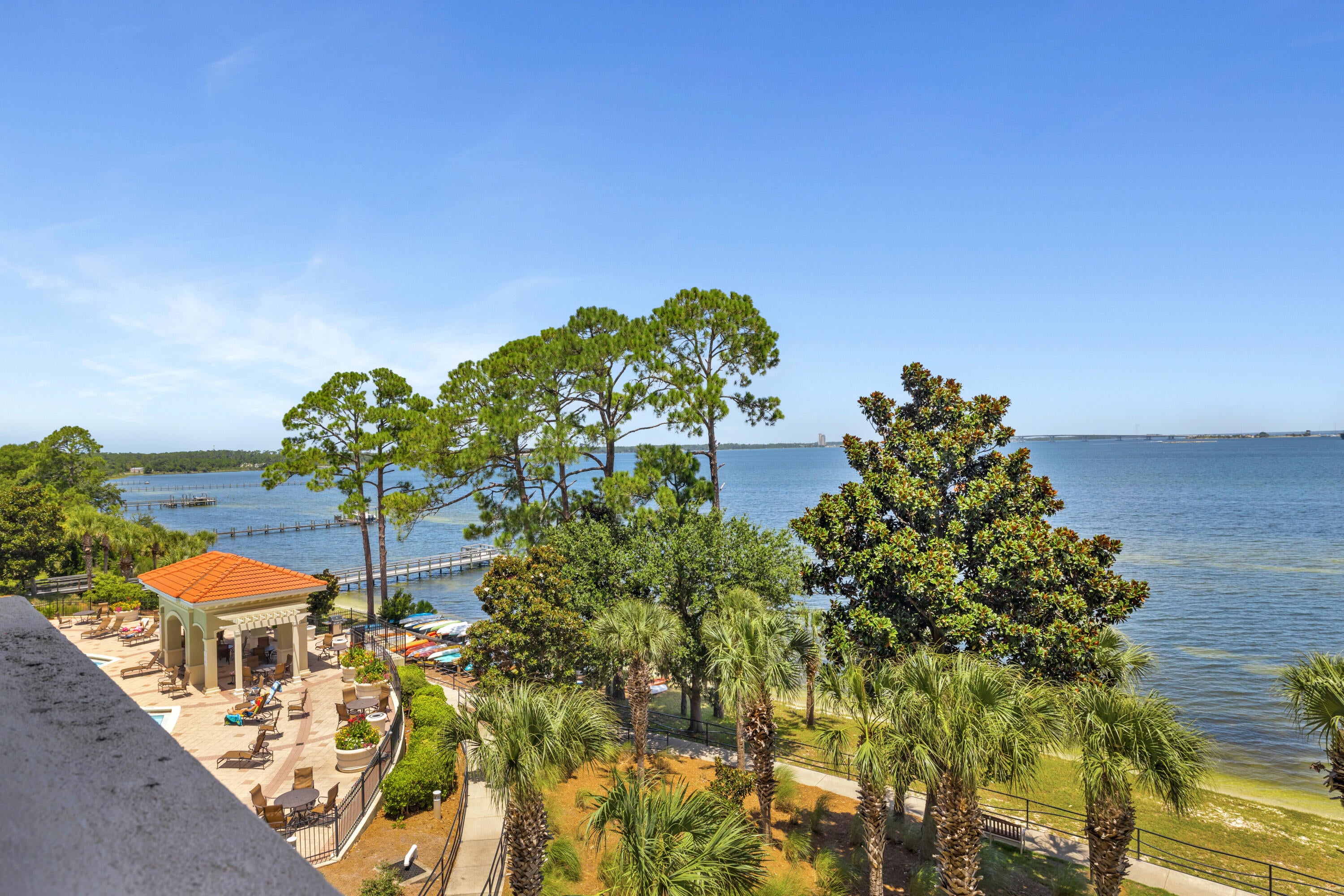 MAGNOLIA BAY CLUB T/H PH 1 - Residential