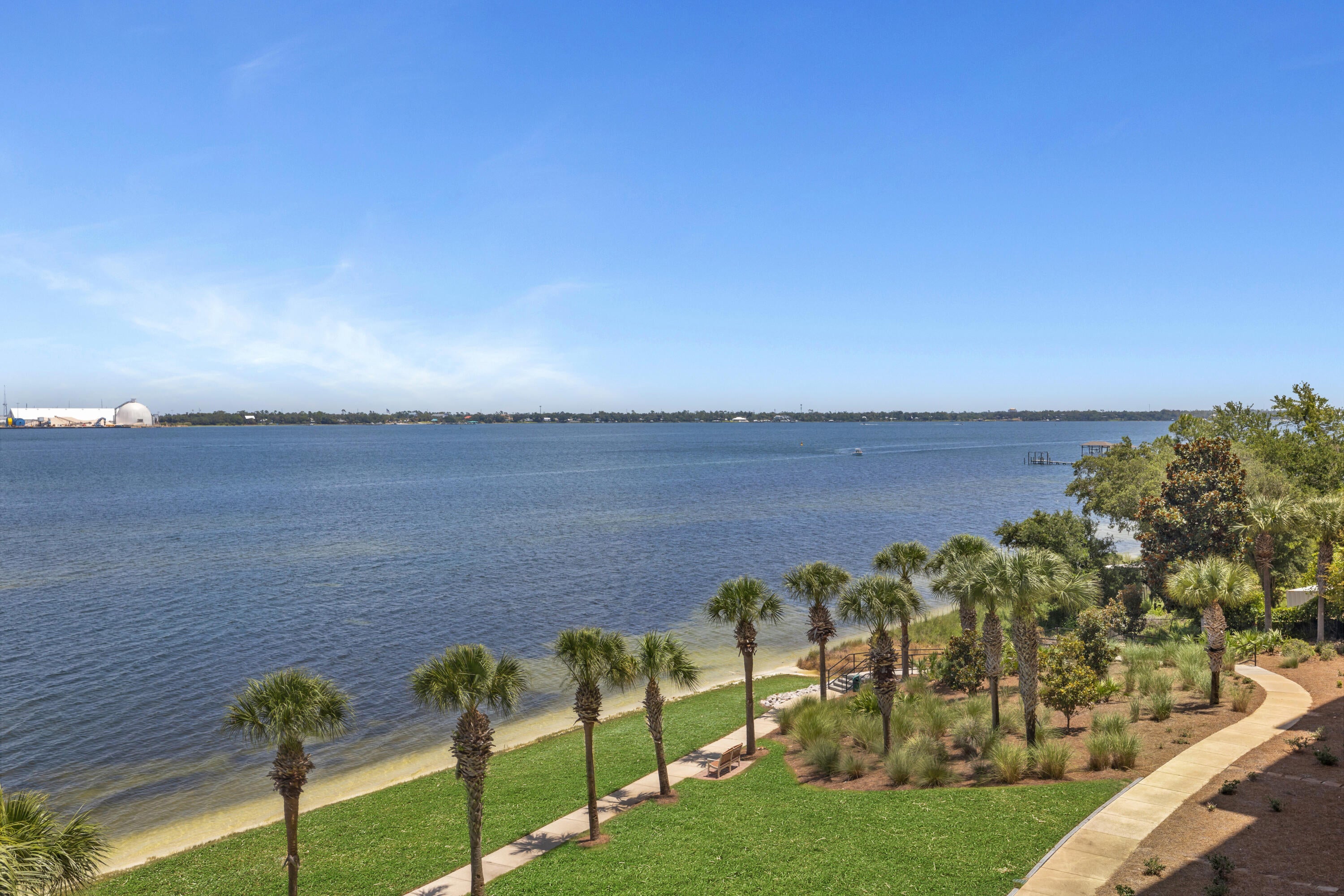 MAGNOLIA BAY CLUB T/H PH 1 - Residential
