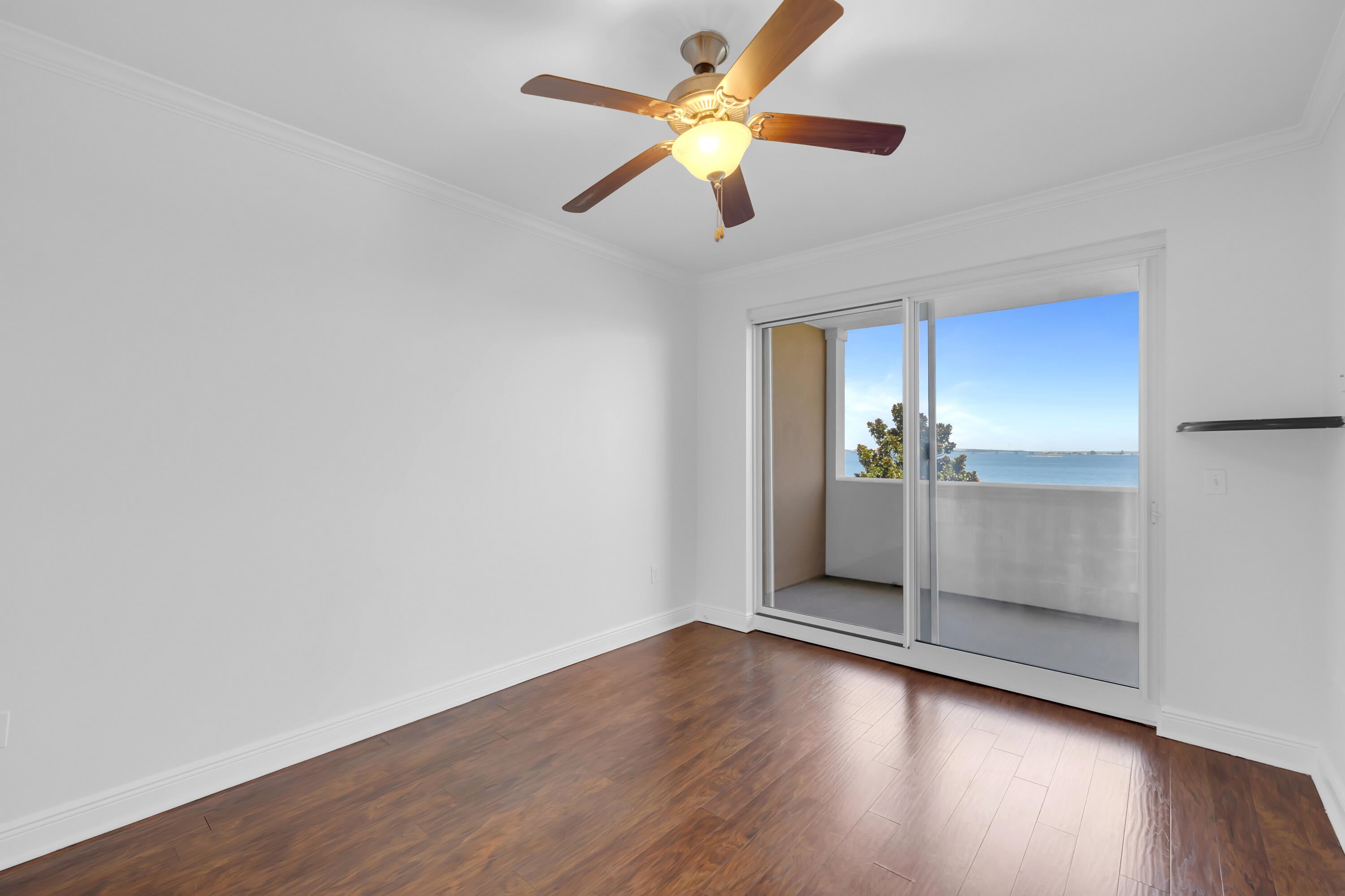 MAGNOLIA BAY CLUB T/H PH 1 - Residential