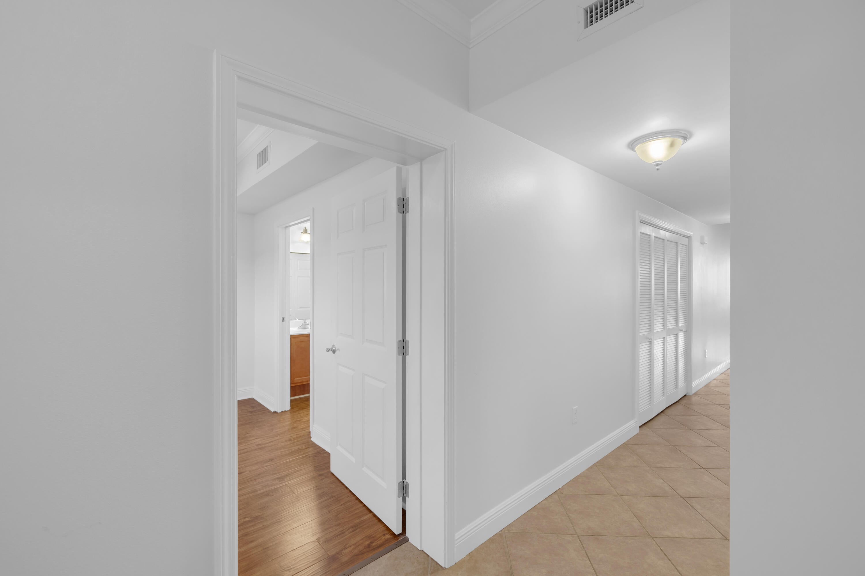 MAGNOLIA BAY CLUB T/H PH 1 - Residential