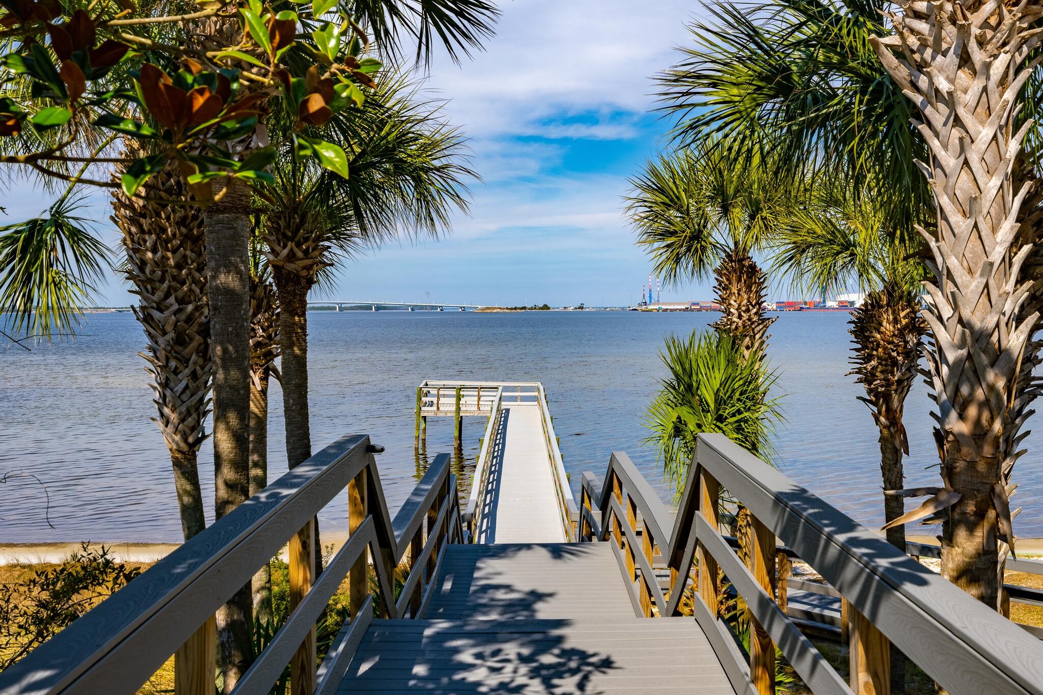 MAGNOLIA BAY CLUB T/H PH 1 - Residential