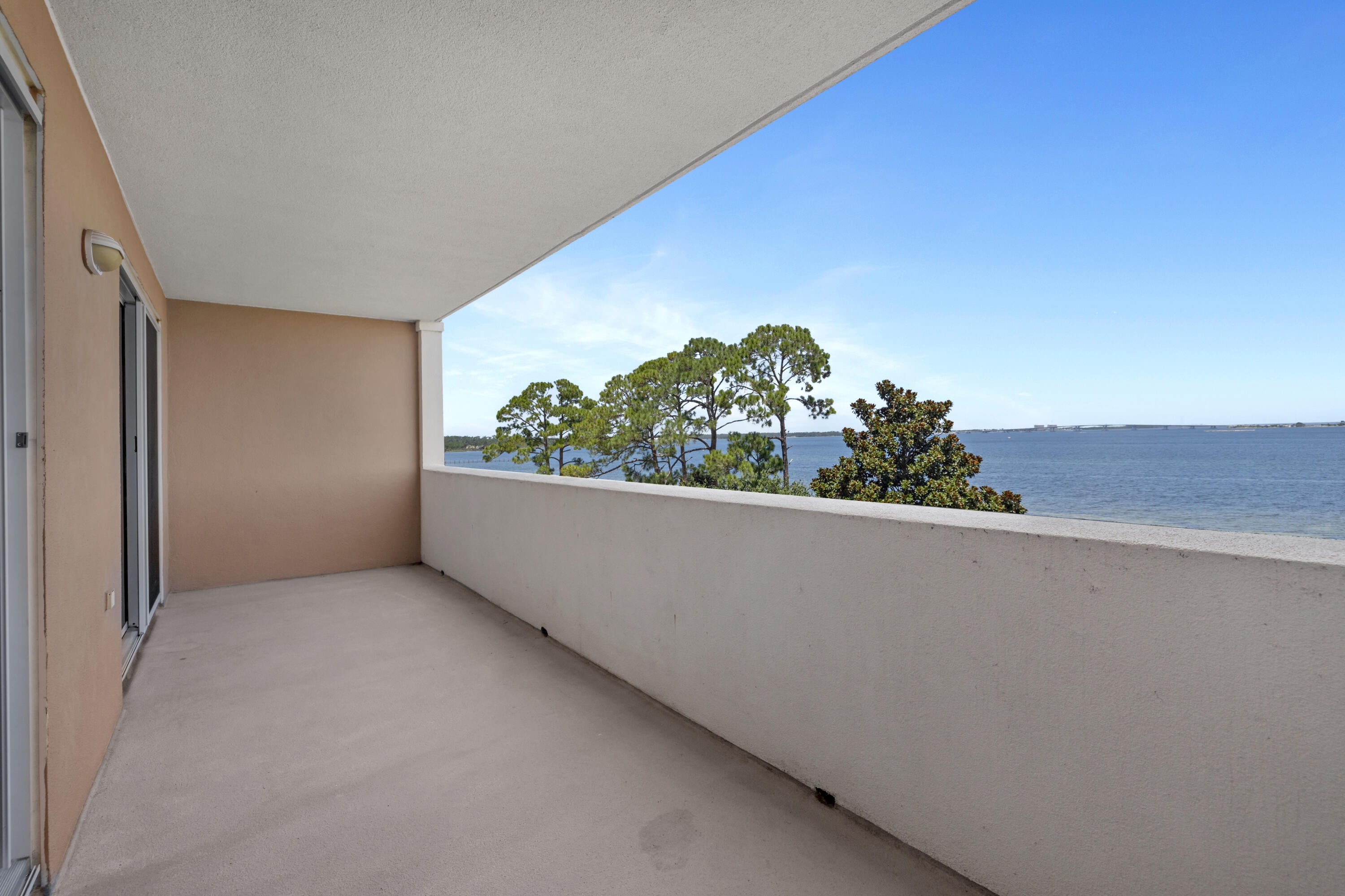 MAGNOLIA BAY CLUB T/H PH 1 - Residential