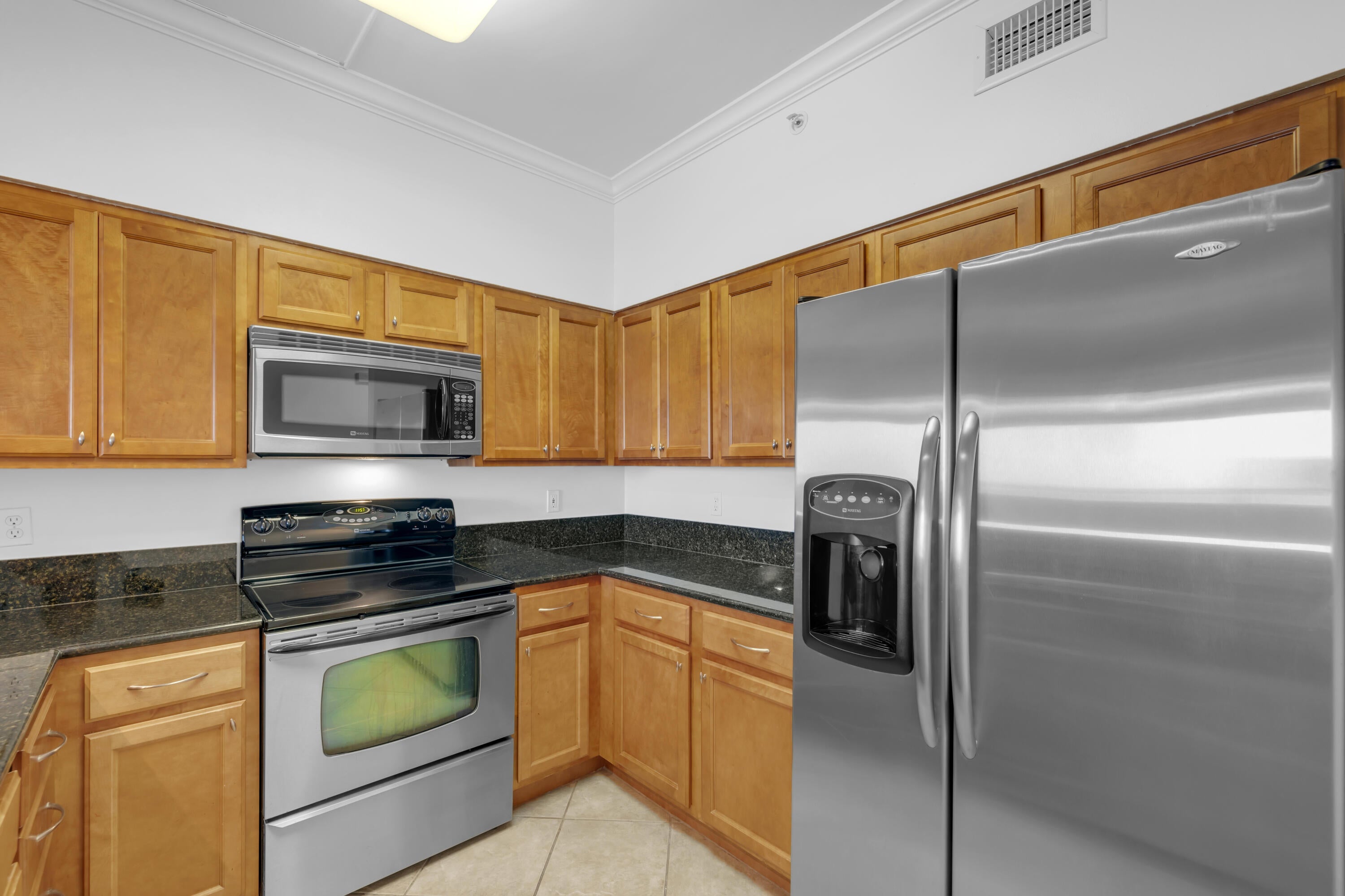 MAGNOLIA BAY CLUB T/H PH 1 - Residential