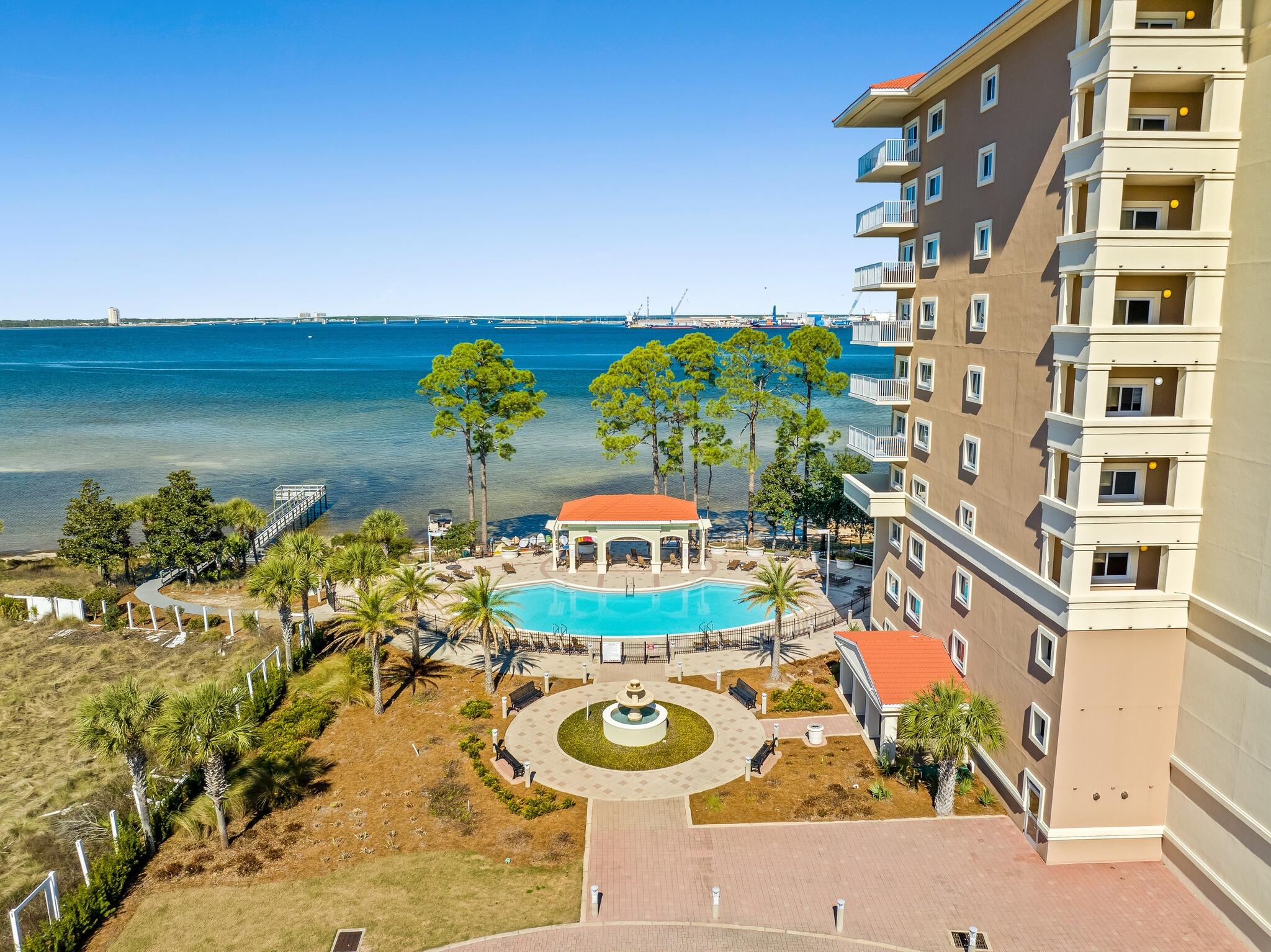 MAGNOLIA BAY CLUB T/H PH 1 - Residential