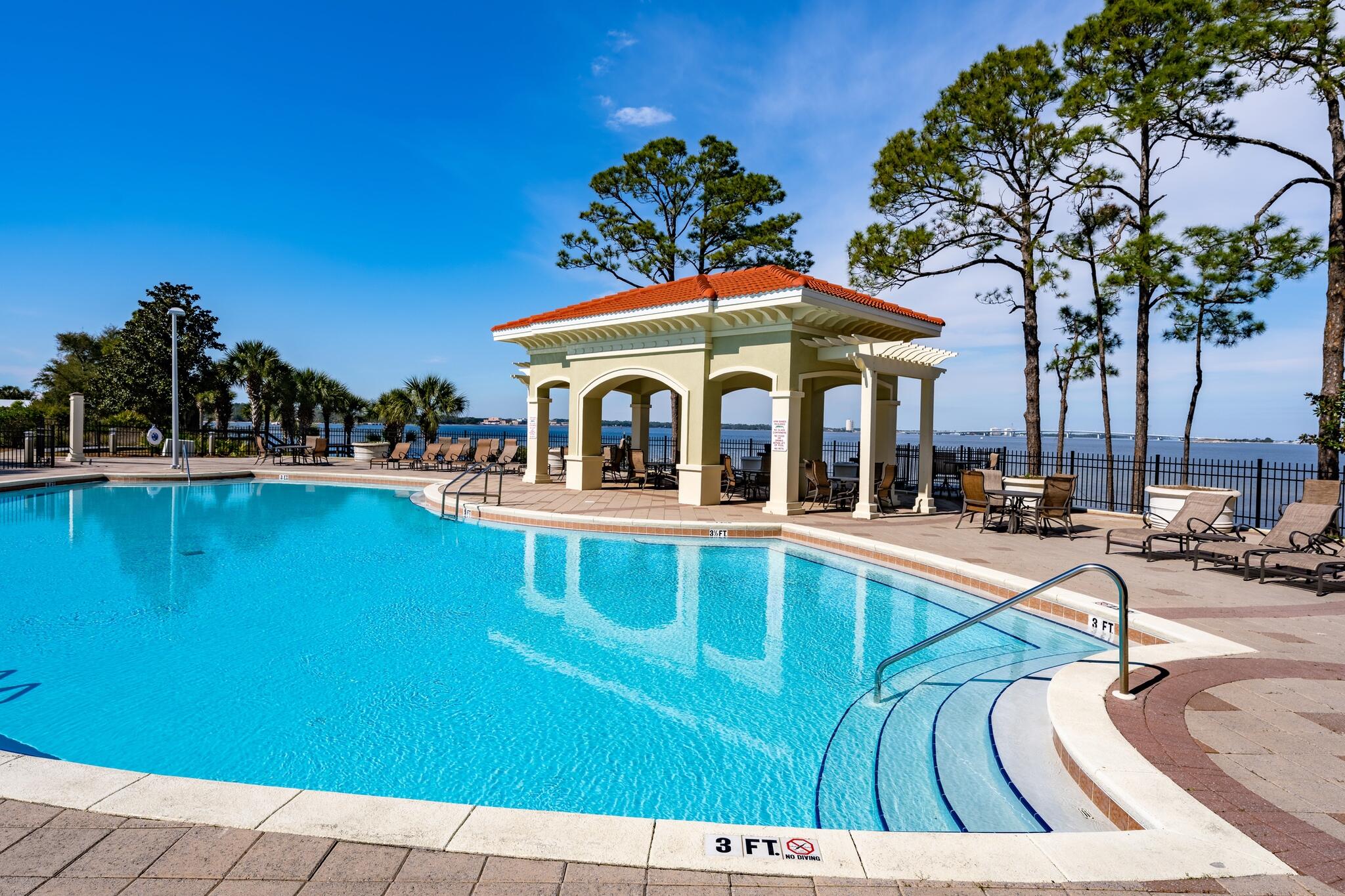 MAGNOLIA BAY CLUB T/H PH 1 - Residential