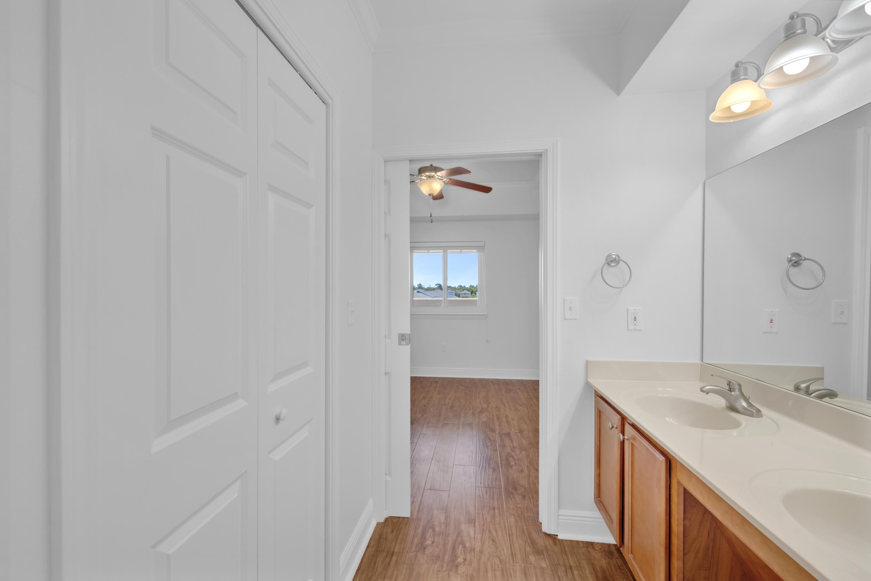 MAGNOLIA BAY CLUB T/H PH 1 - Residential