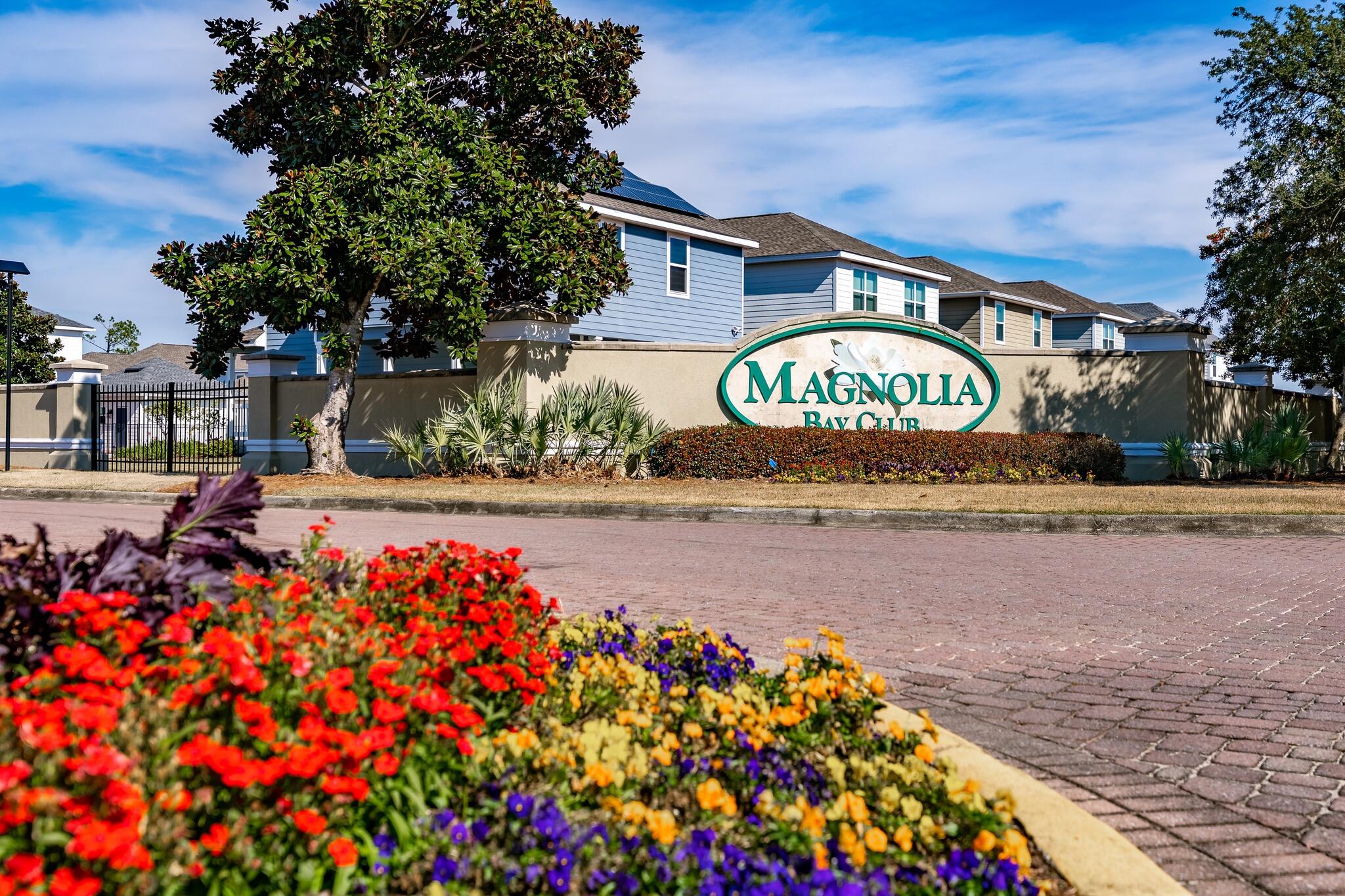 MAGNOLIA BAY CLUB T/H PH 1 - Residential