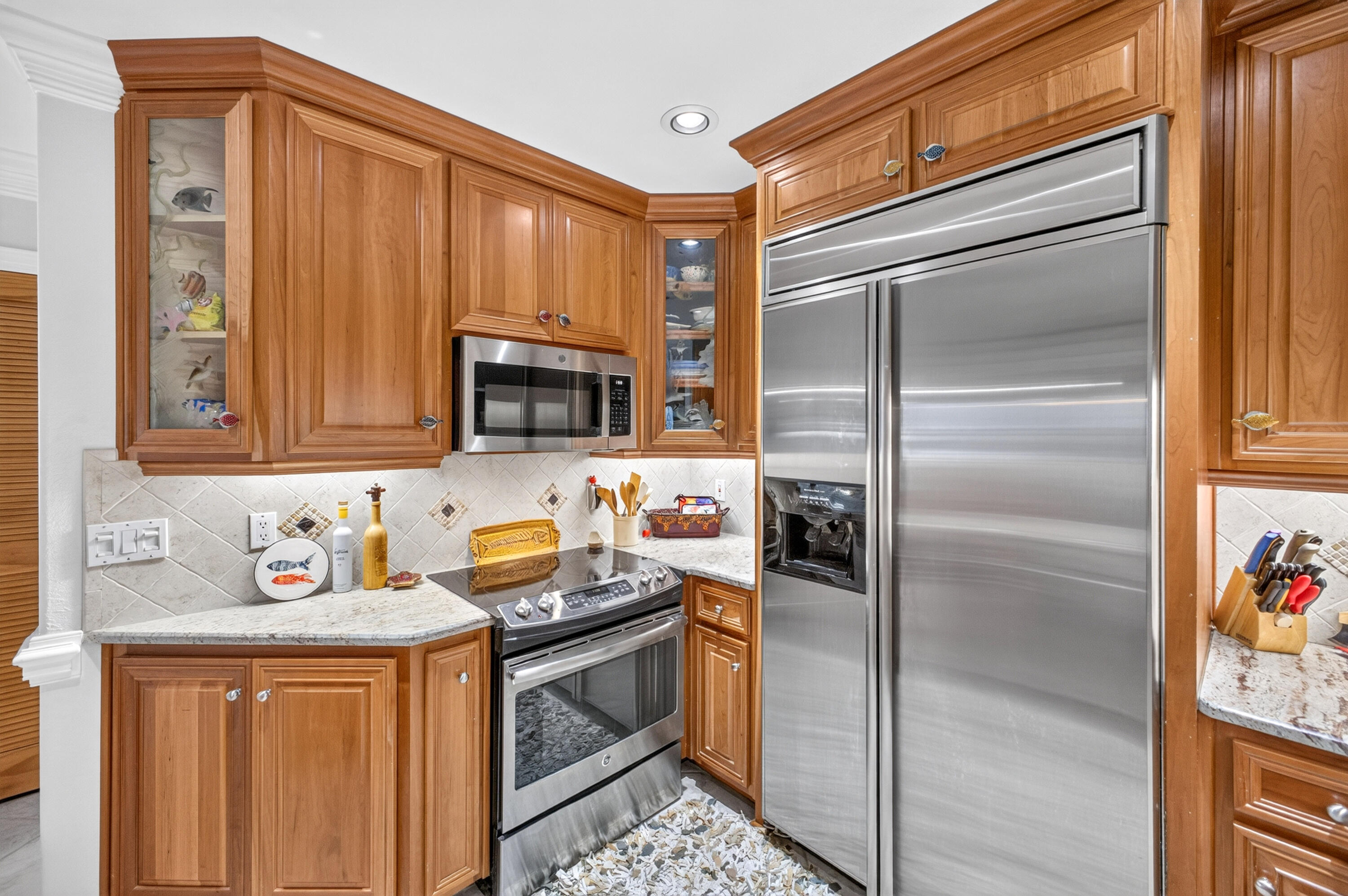 DOLPHIN POINT CONDO - Residential
