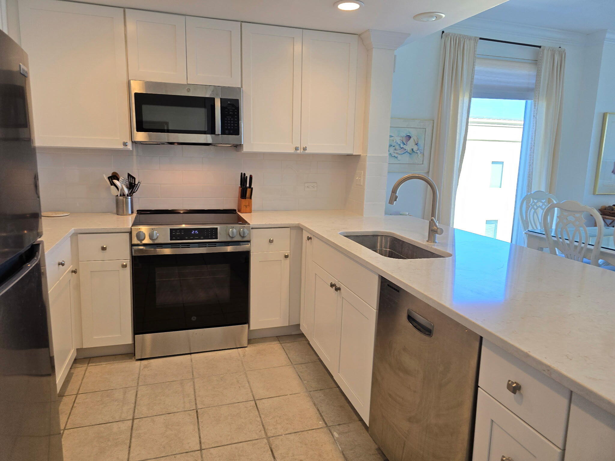 LEEWARD KEY - Residential
