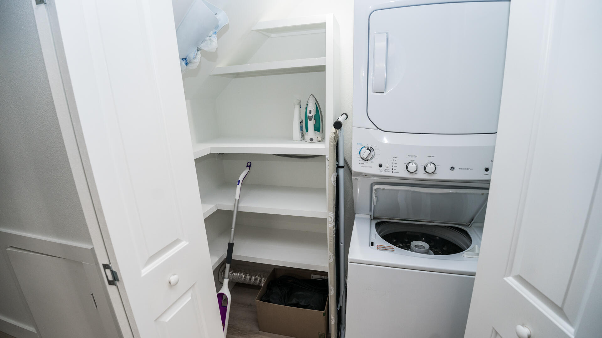 PORTSIDE CONDO - Residential