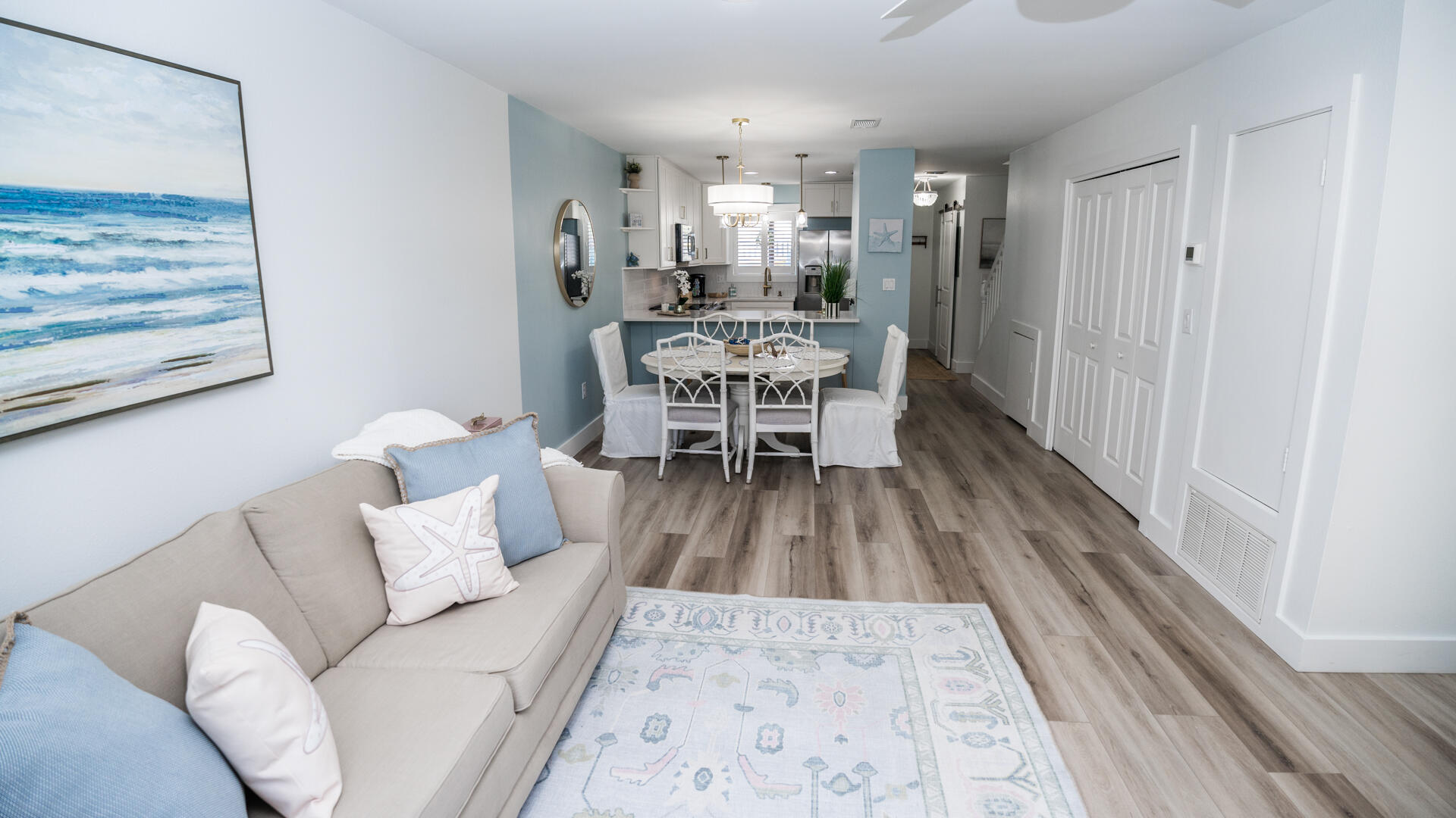 PORTSIDE CONDO - Residential