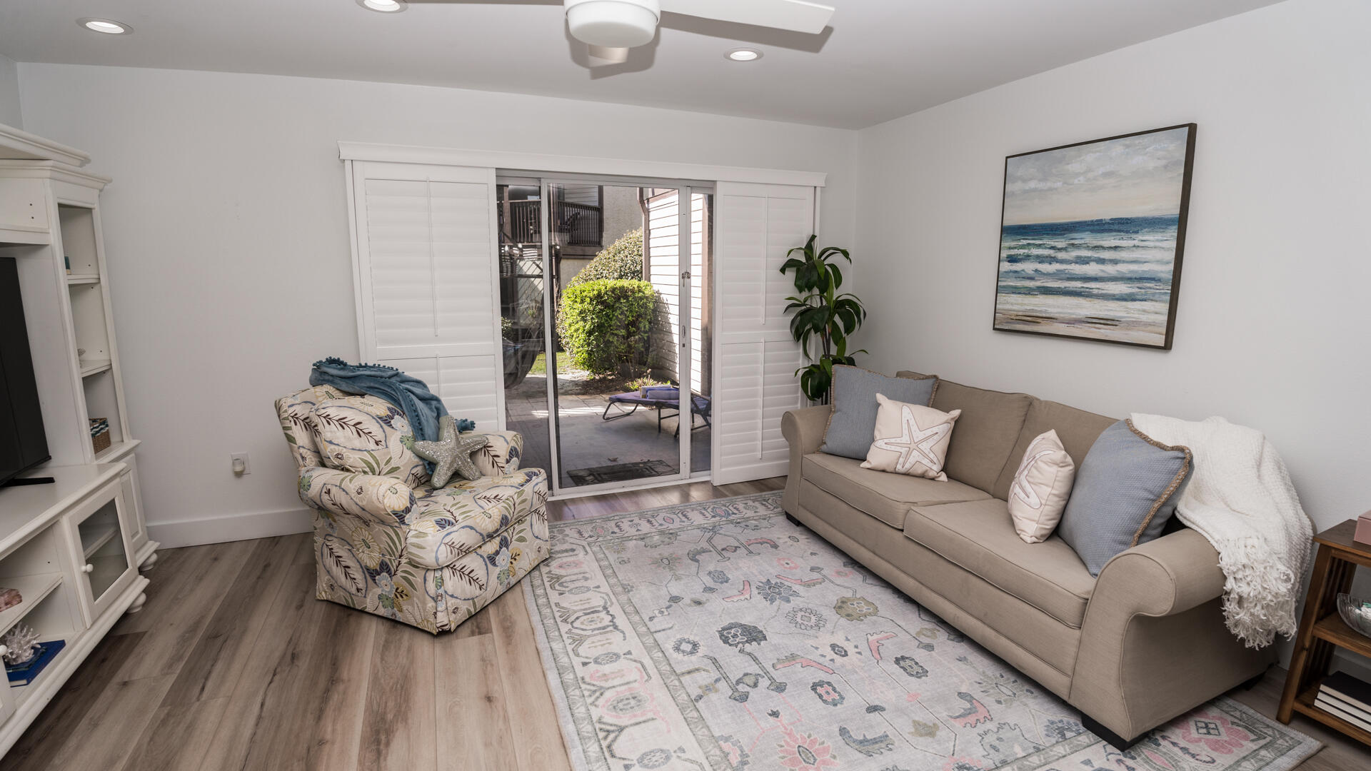 PORTSIDE CONDO - Residential