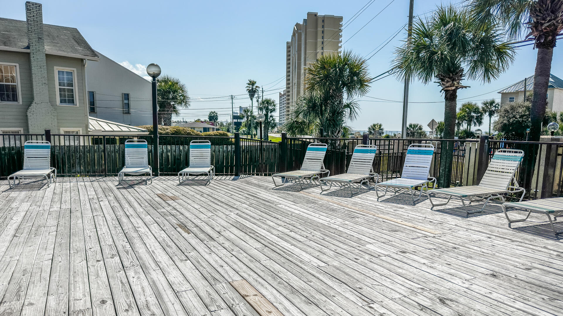 PORTSIDE CONDO - Residential