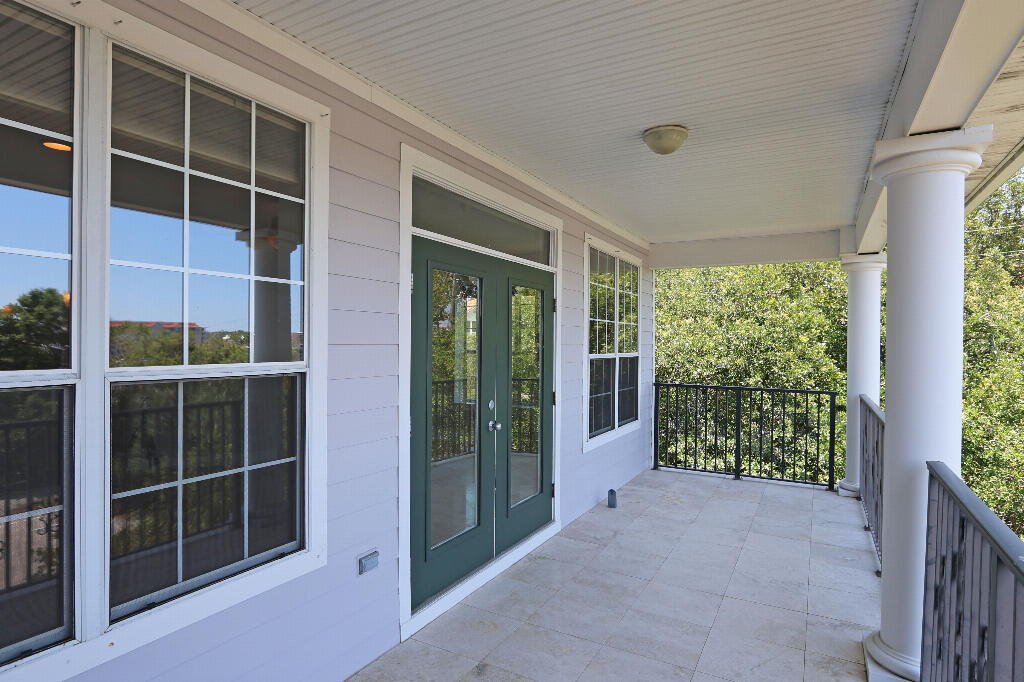 The French Quarters Condo - Residential