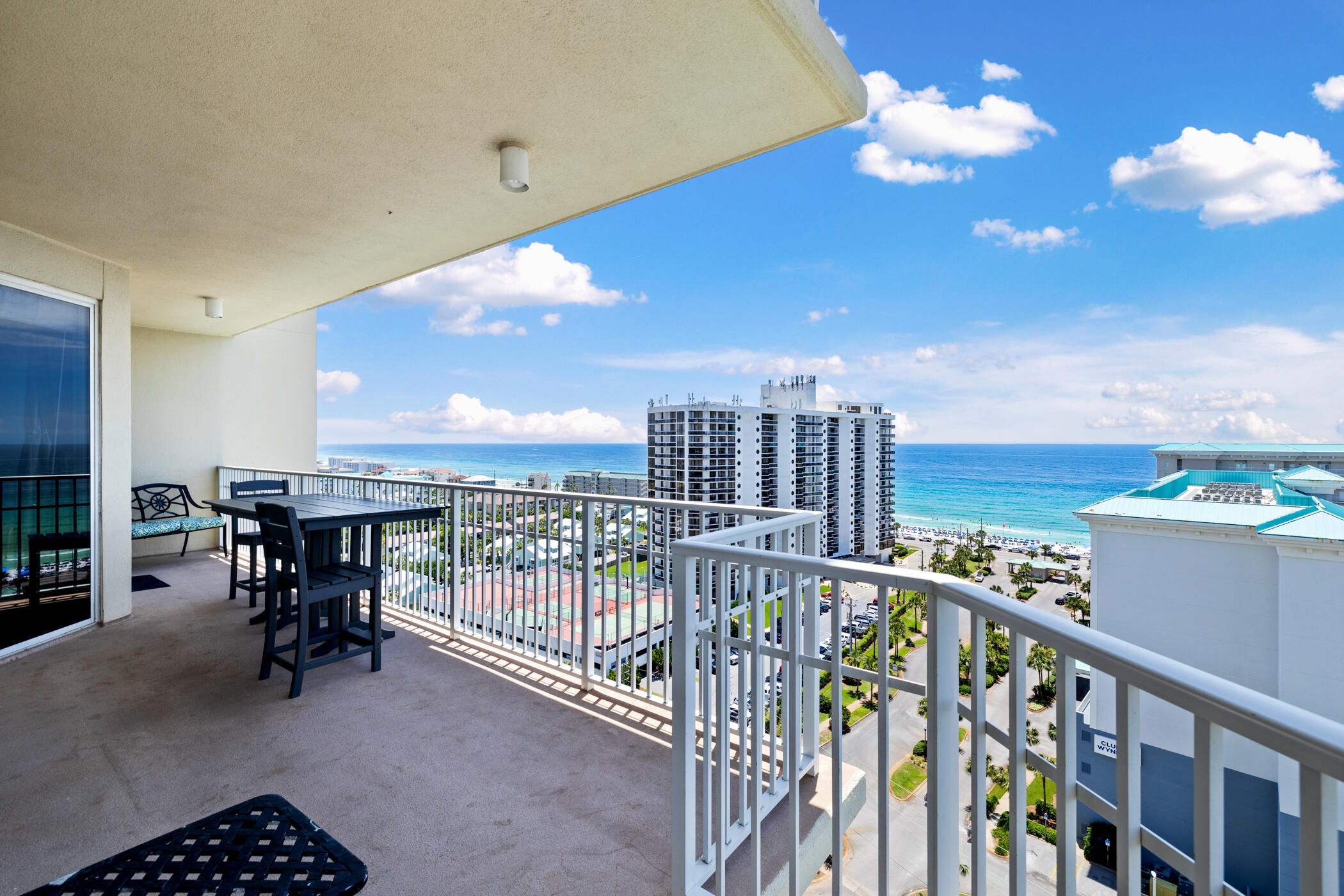 ARIEL DUNES - Residential