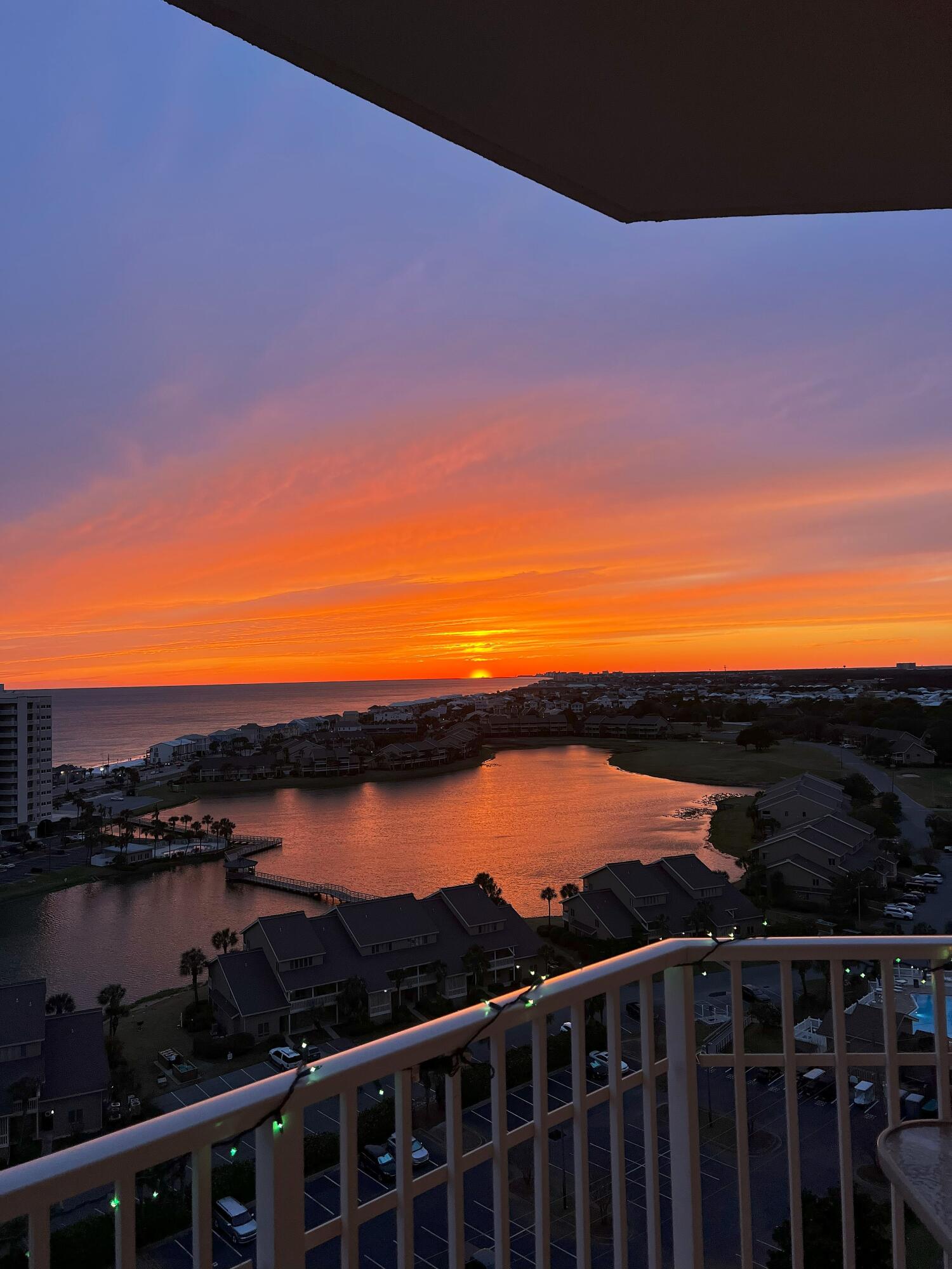 ARIEL DUNES - Residential
