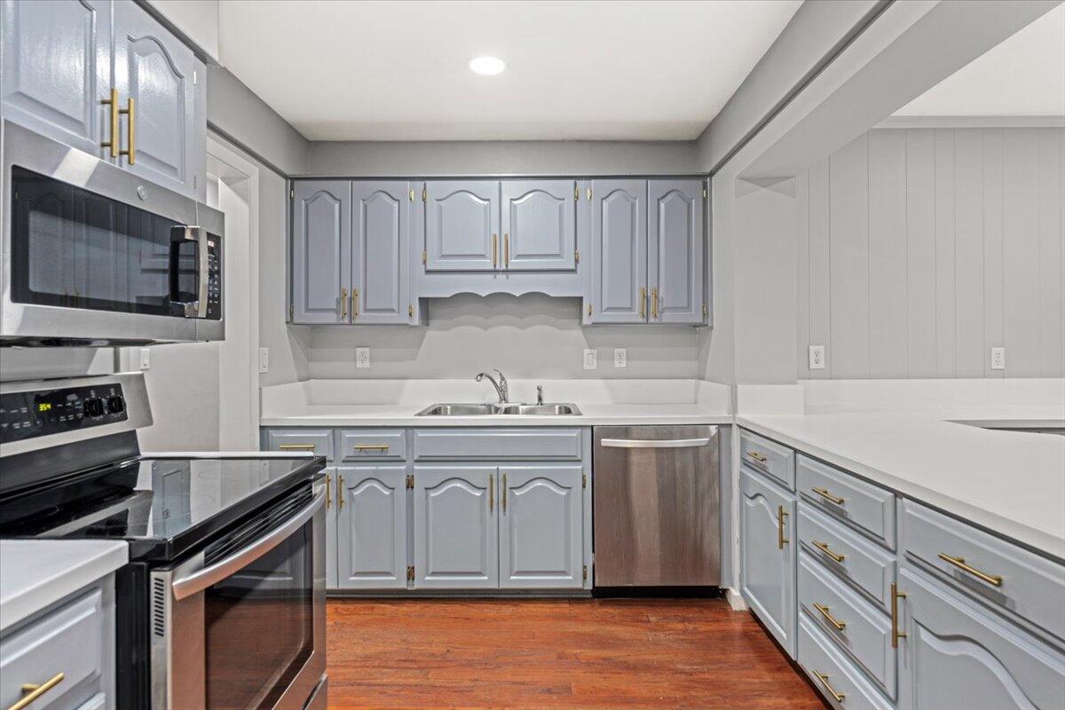 OAKLAND HEIGHTS Lot 28 blk 5 - Residential