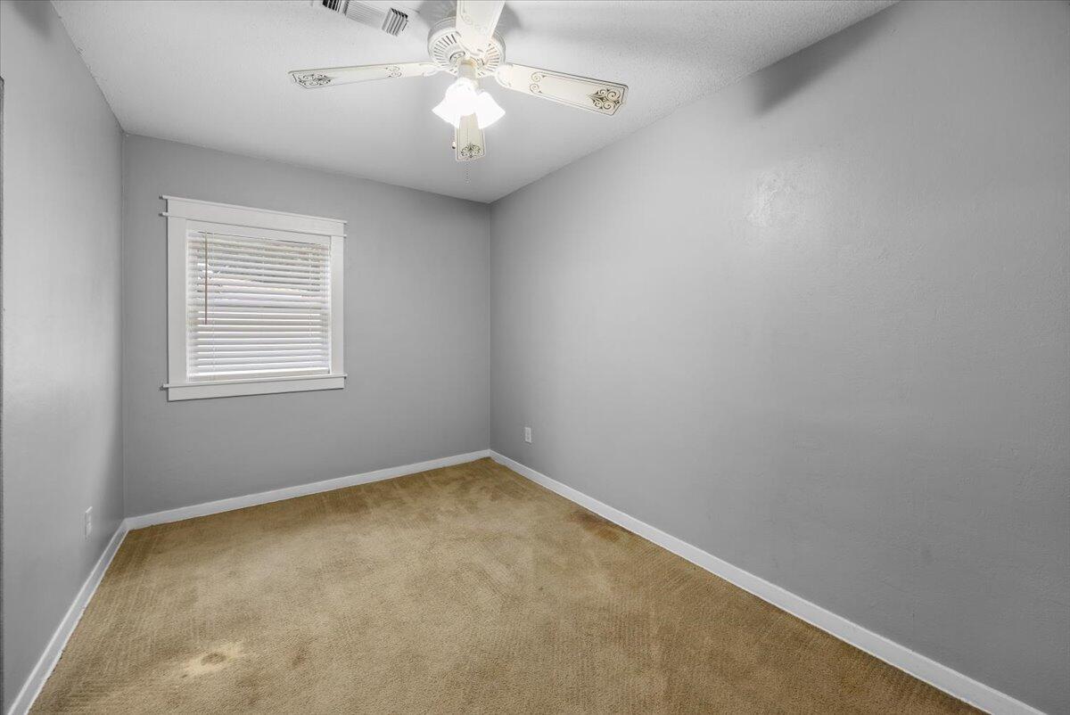 OAKLAND HEIGHTS Lot 28 blk 5 - Residential