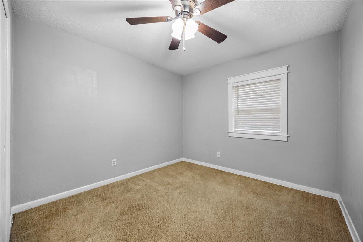 OAKLAND HEIGHTS Lot 28 blk 5 - Residential