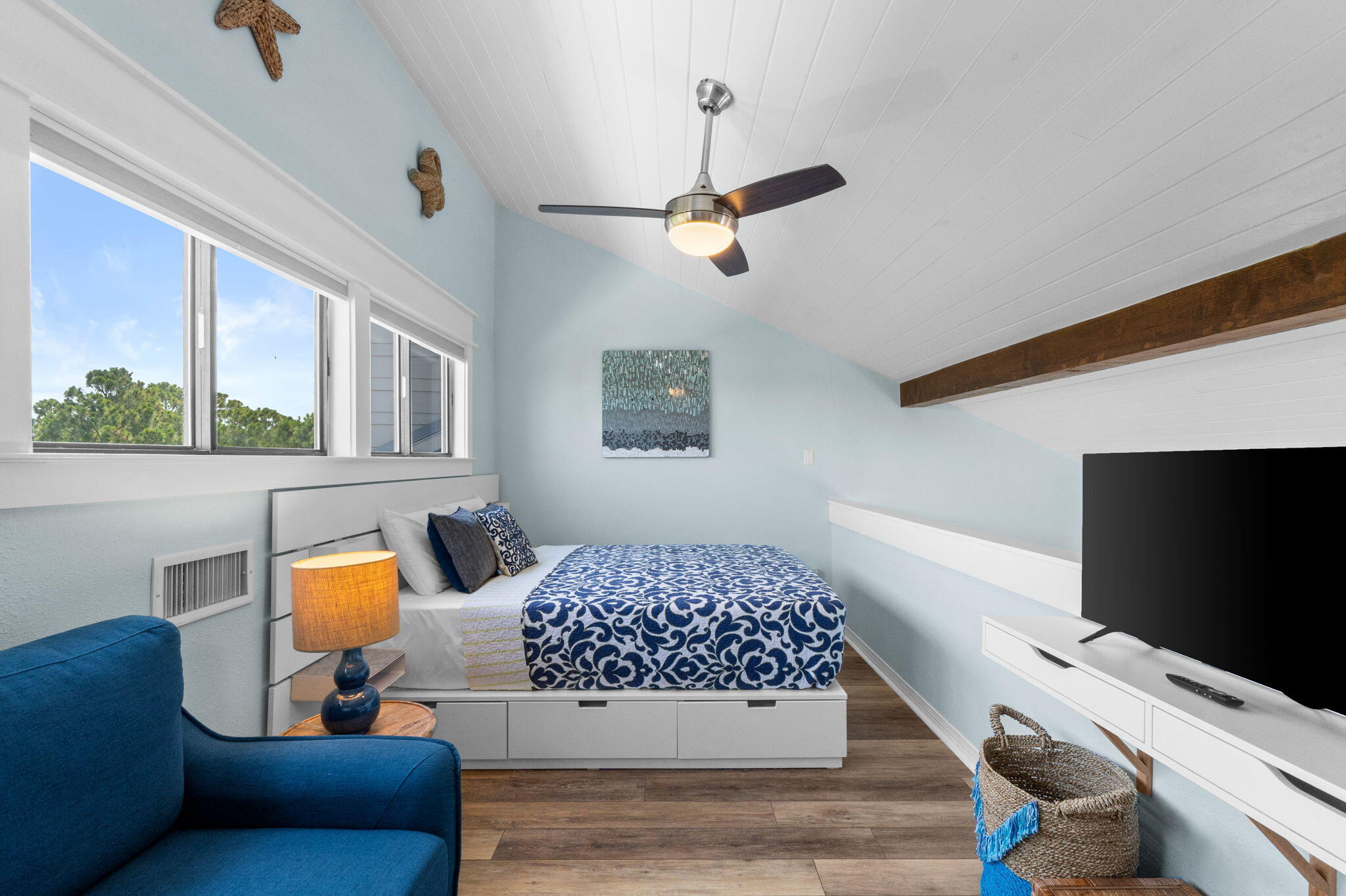 BEACHFRONT 2 PH 1 - Residential