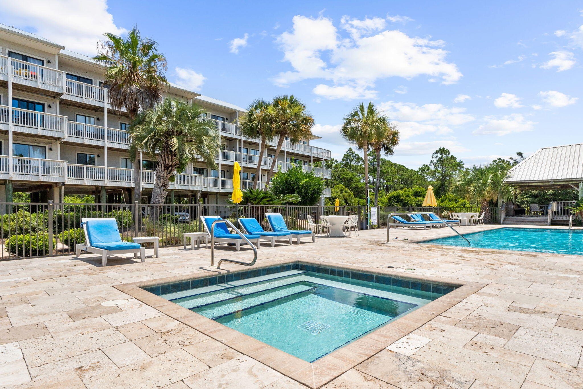 BEACHFRONT 2 PH 1 - Residential