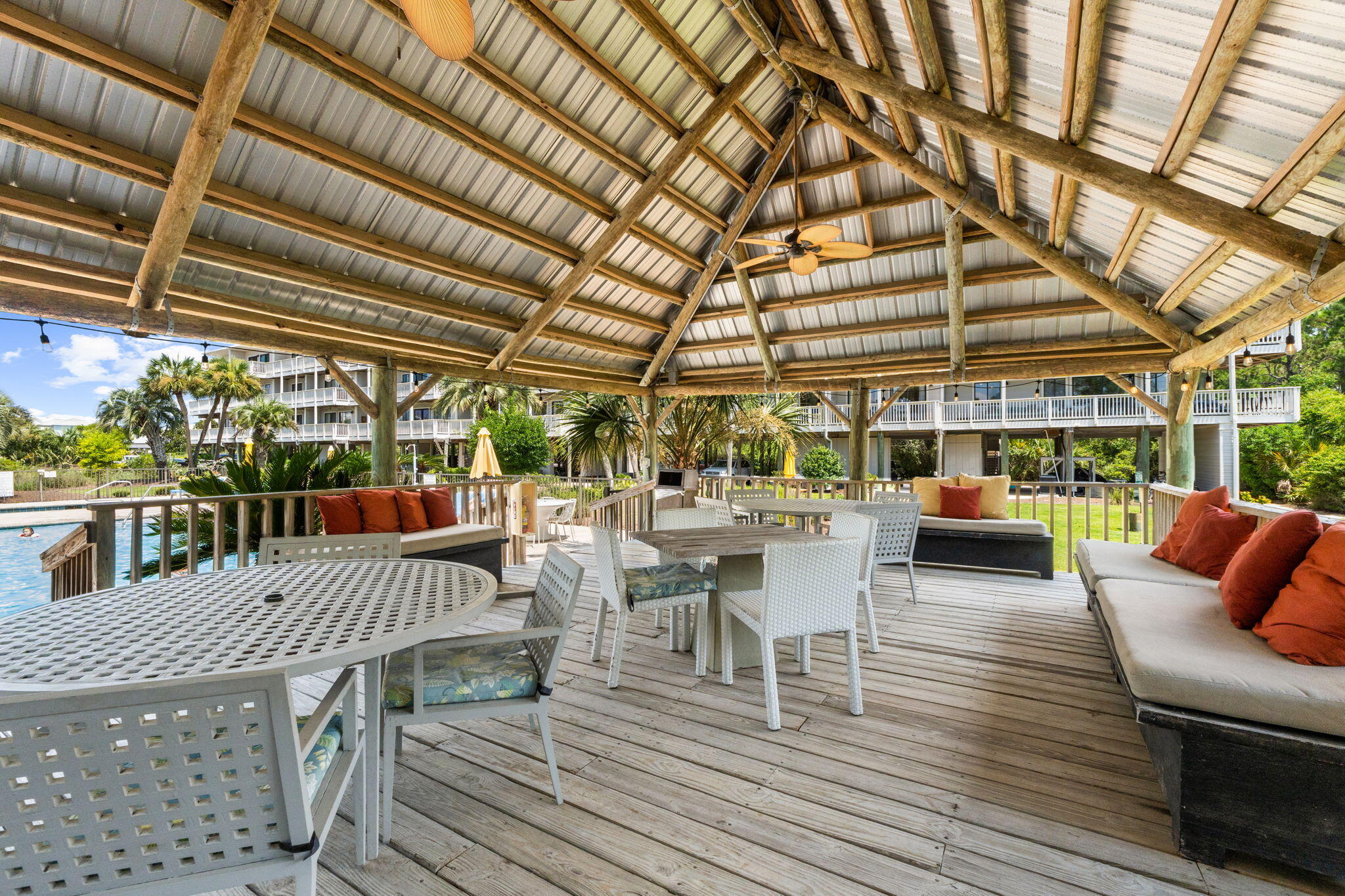 BEACHFRONT 2 PH 1 - Residential