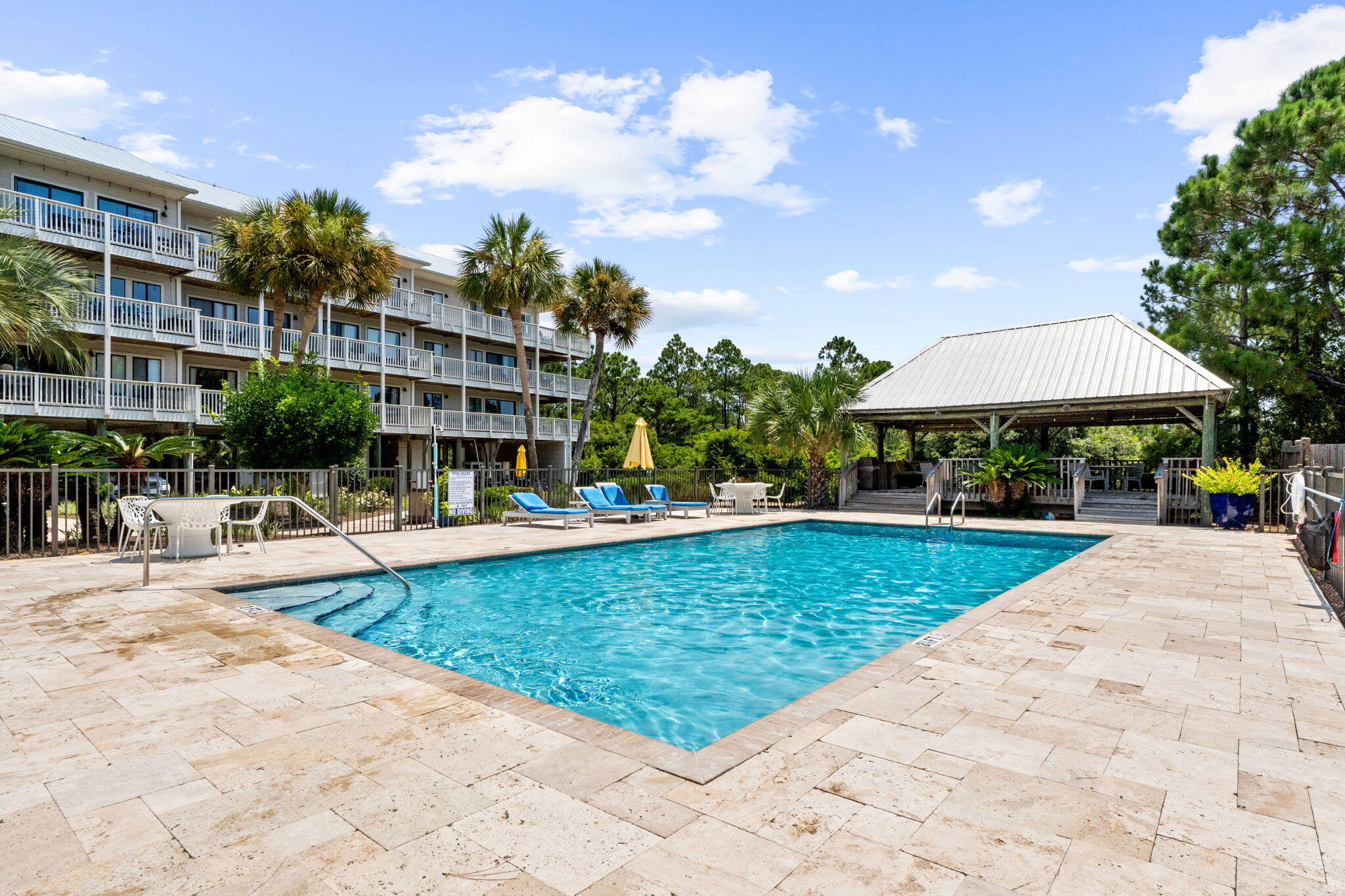 BEACHFRONT 2 PH 1 - Residential