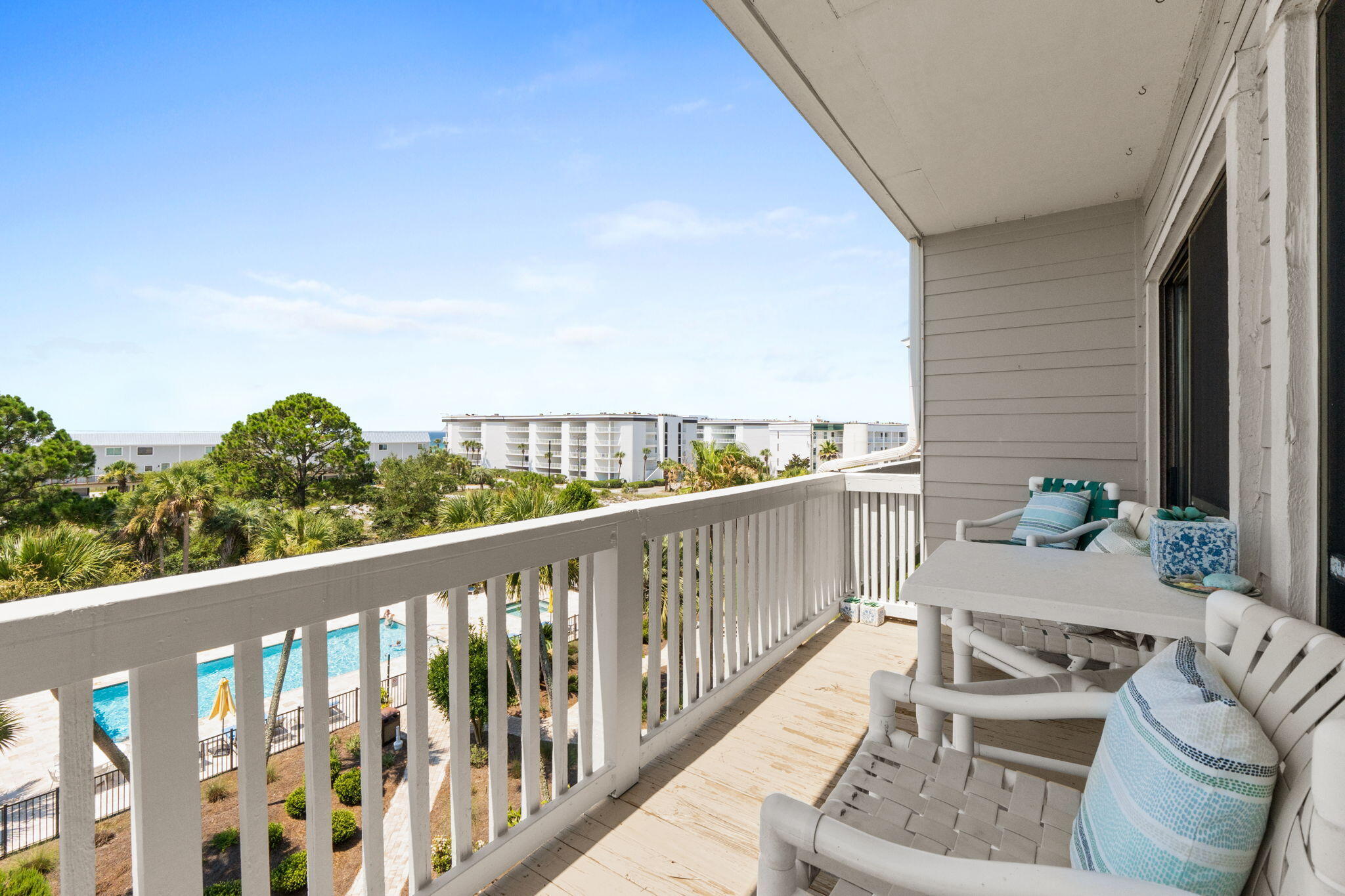 BEACHFRONT 2 PH 1 - Residential