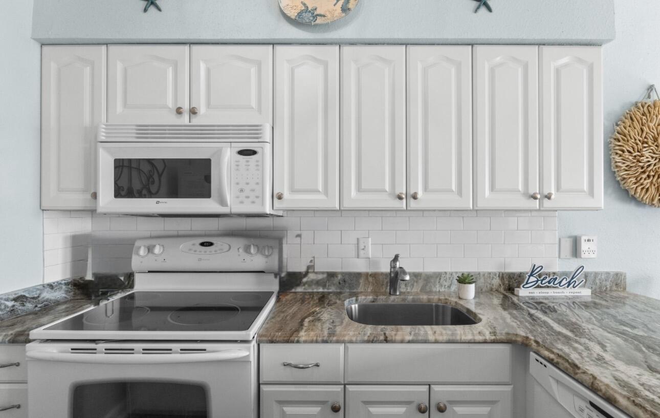BEACHFRONT 2 PH 1 - Residential