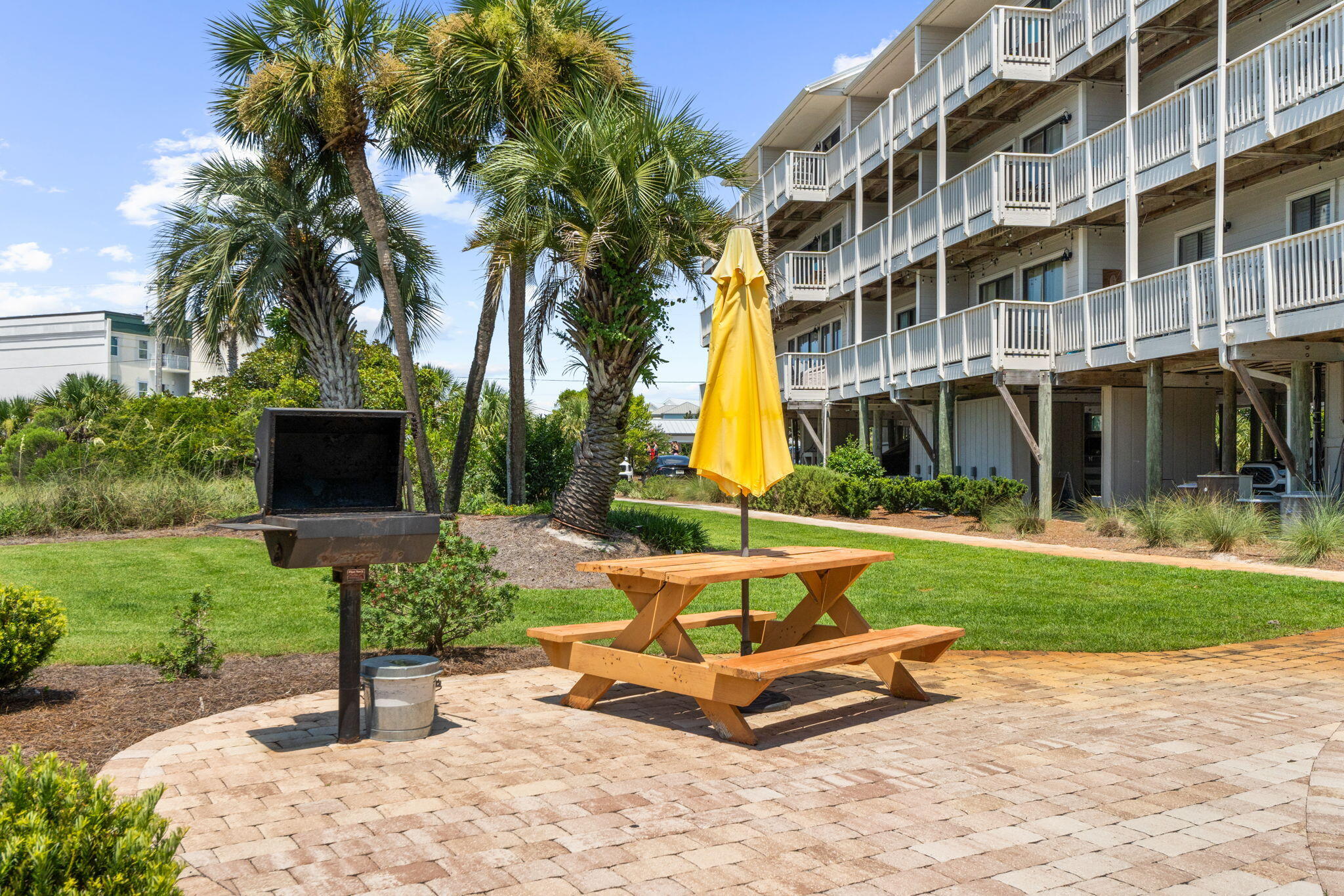 BEACHFRONT 2 PH 1 - Residential