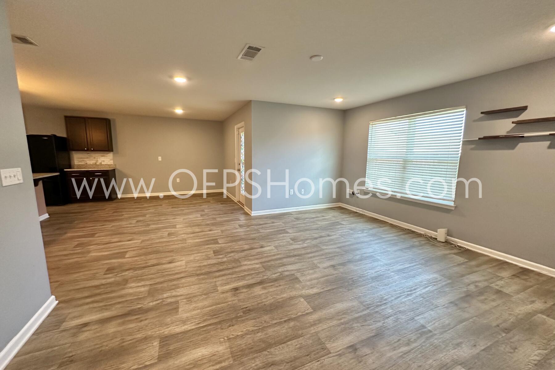Redstone Commons - Residential Lease
