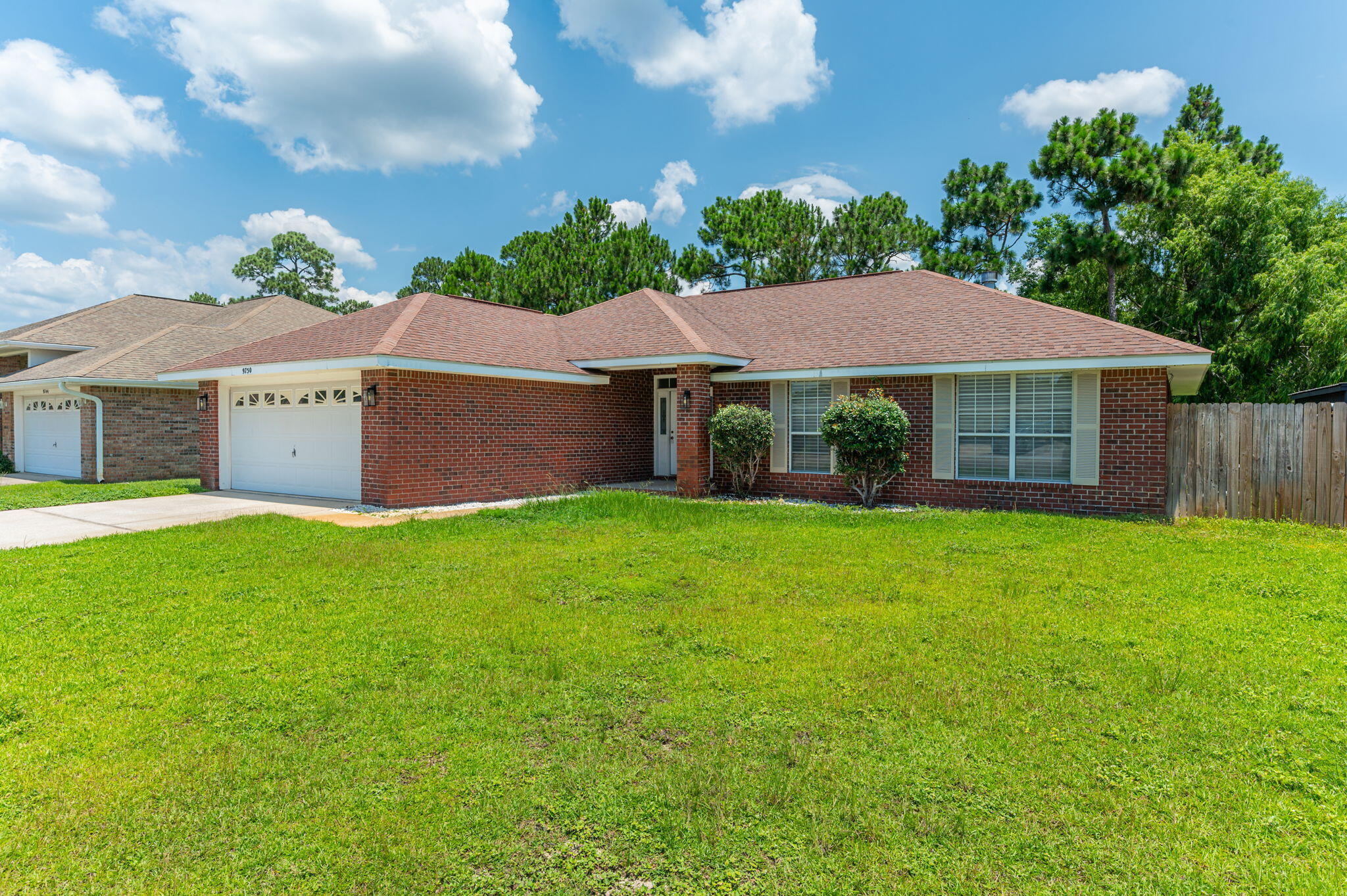 CREETWOOD PLACE - Residential Lease