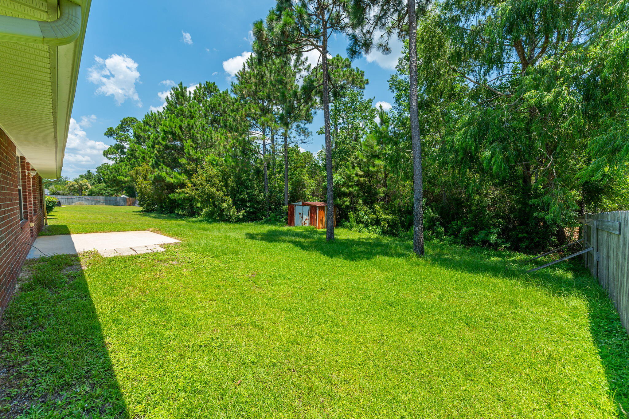 CREETWOOD PLACE - Residential Lease