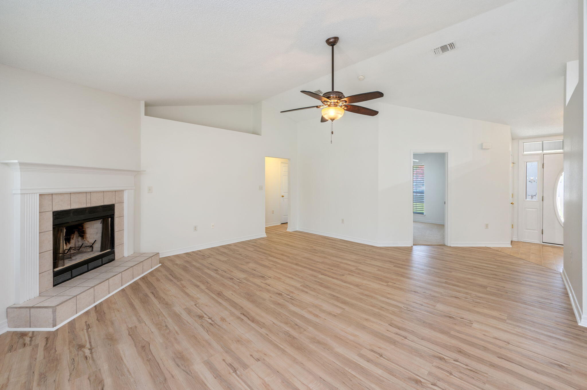 CREETWOOD PLACE - Residential Lease