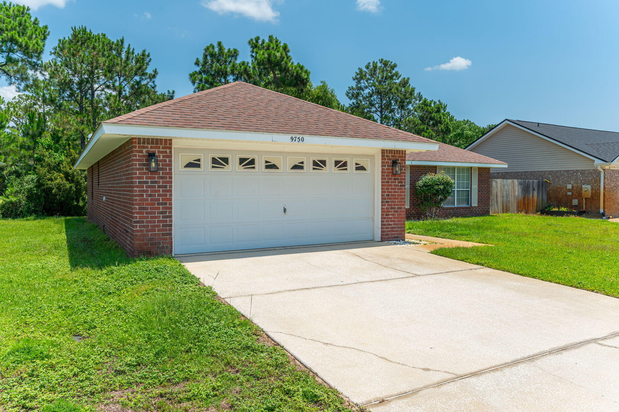 CREETWOOD PLACE - Residential Lease