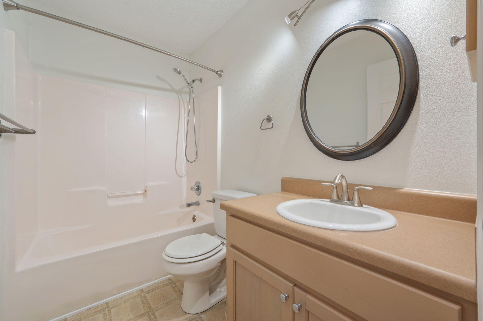 CREETWOOD PLACE - Residential Lease