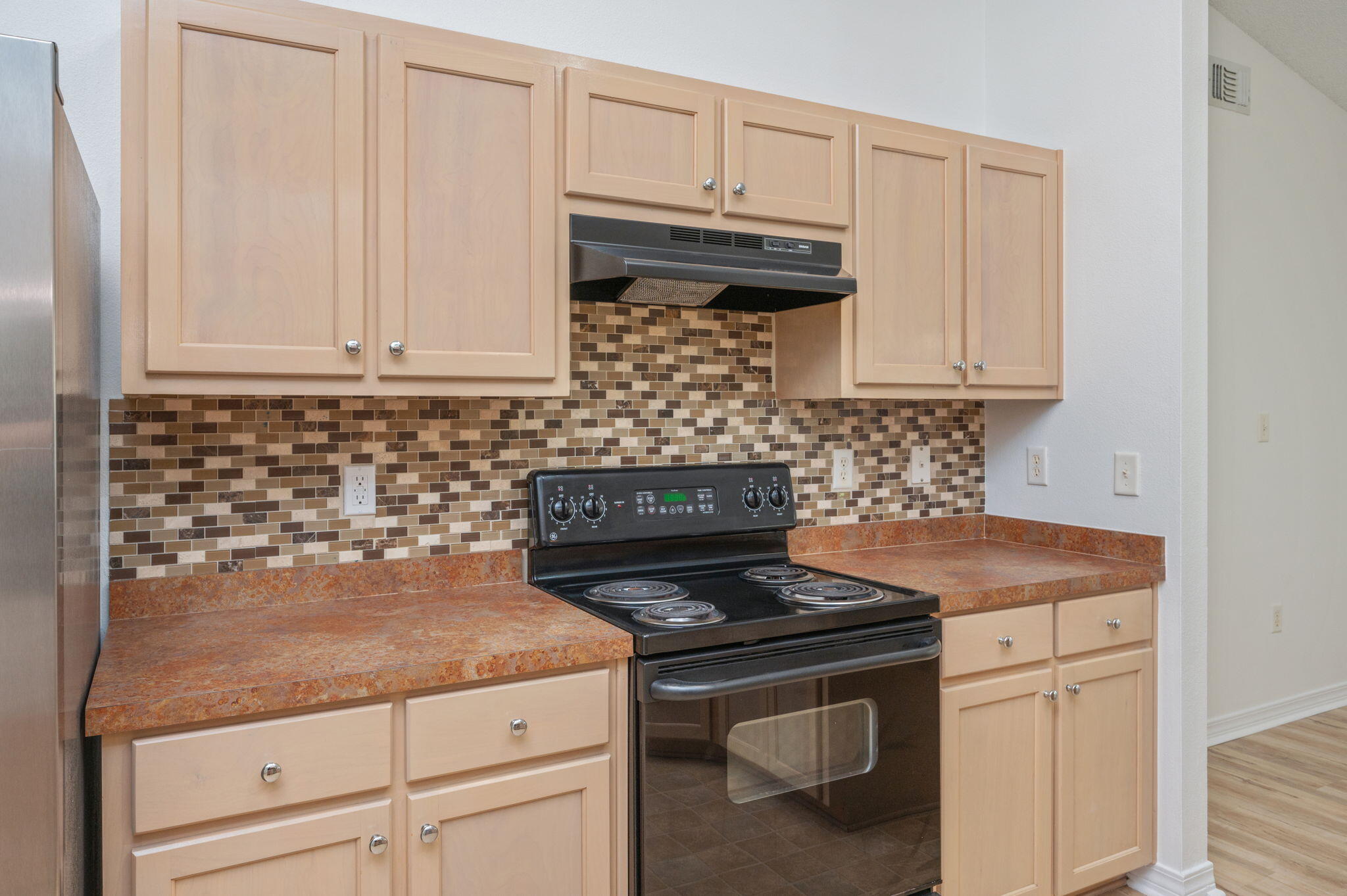 CREETWOOD PLACE - Residential Lease