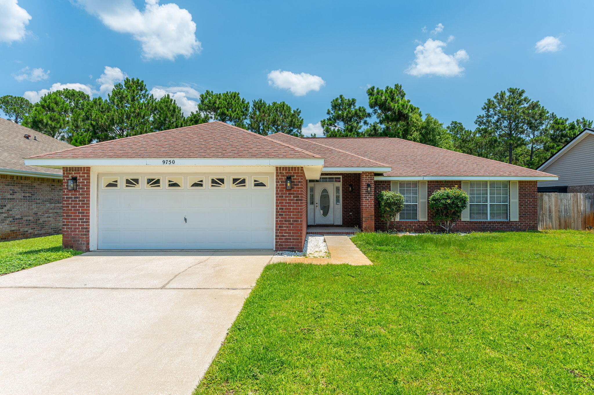 CREETWOOD PLACE - Residential Lease