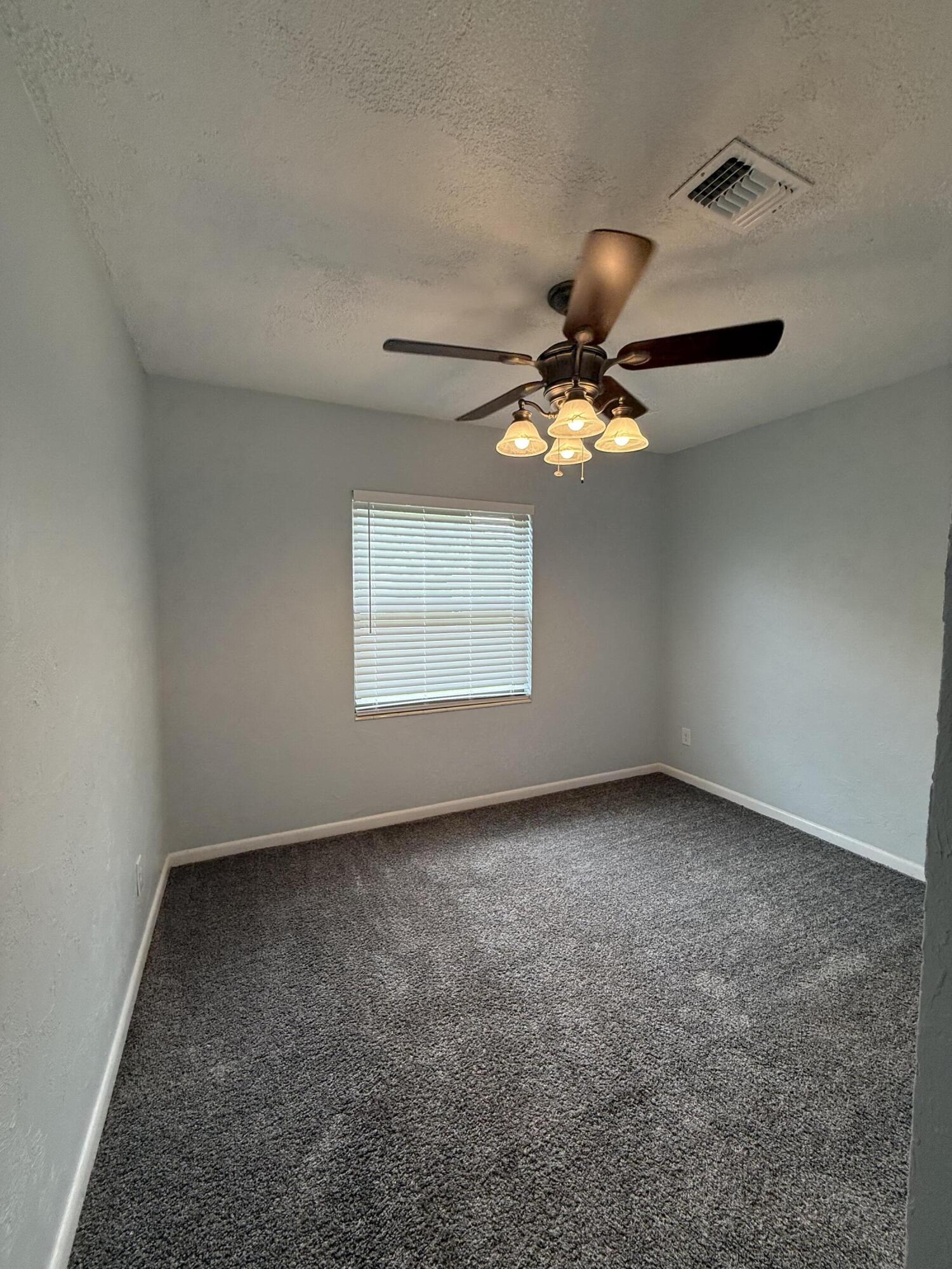 WINTHROP PLACE 1ST ADDN - Residential Lease