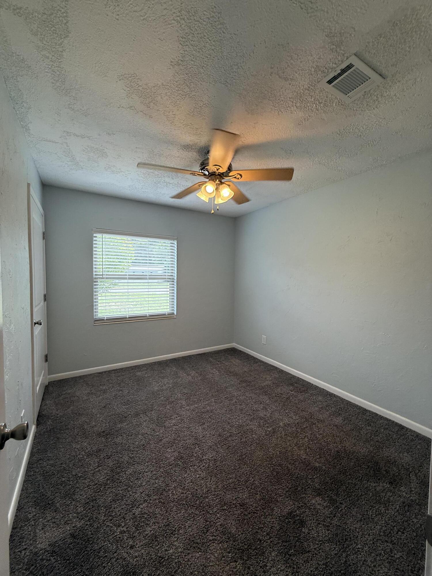 WINTHROP PLACE 1ST ADDN - Residential Lease
