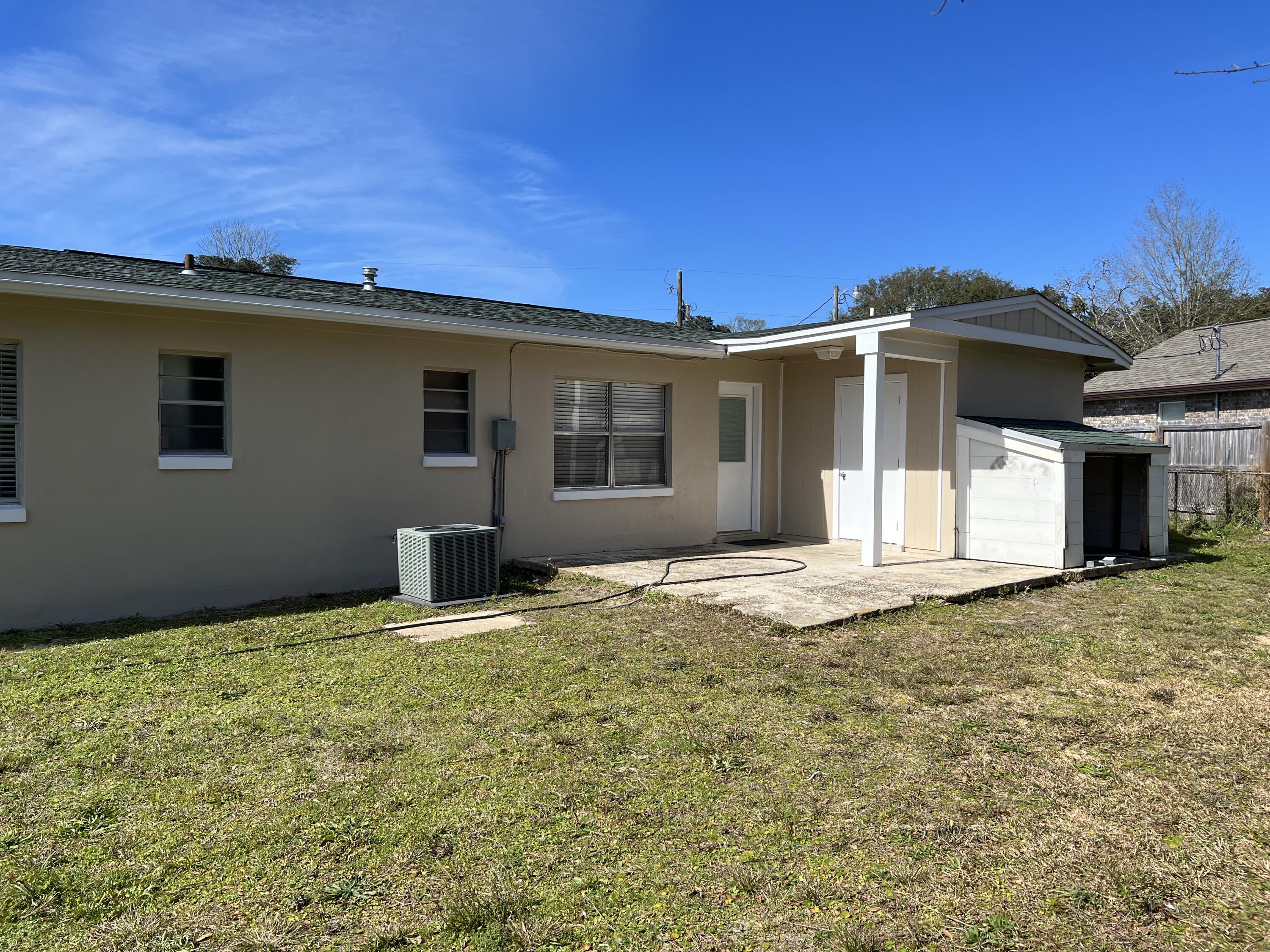 WINTHROP PLACE 1ST ADDN - Residential Lease