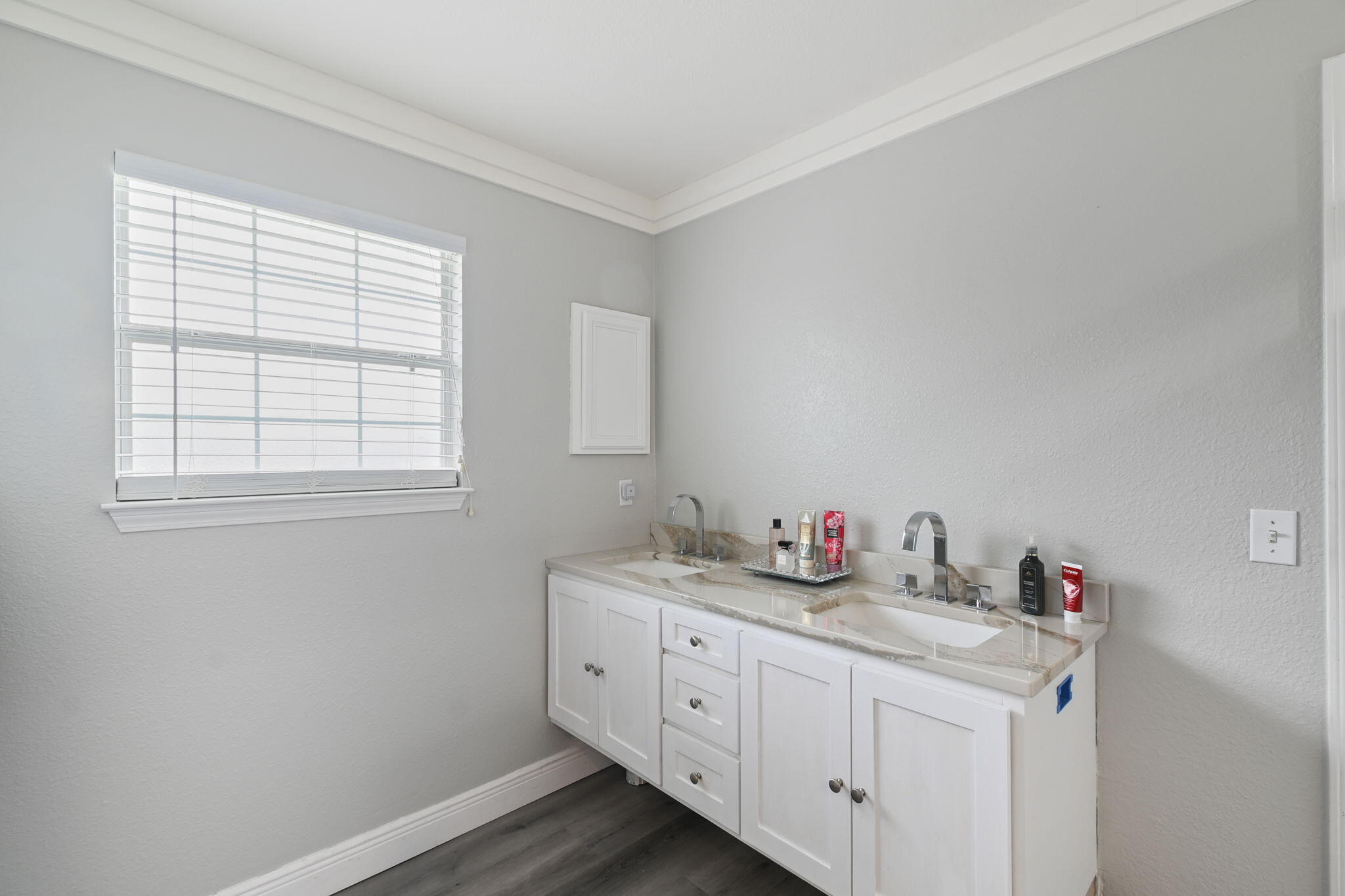DRIFTWOOD ESTATES - Residential