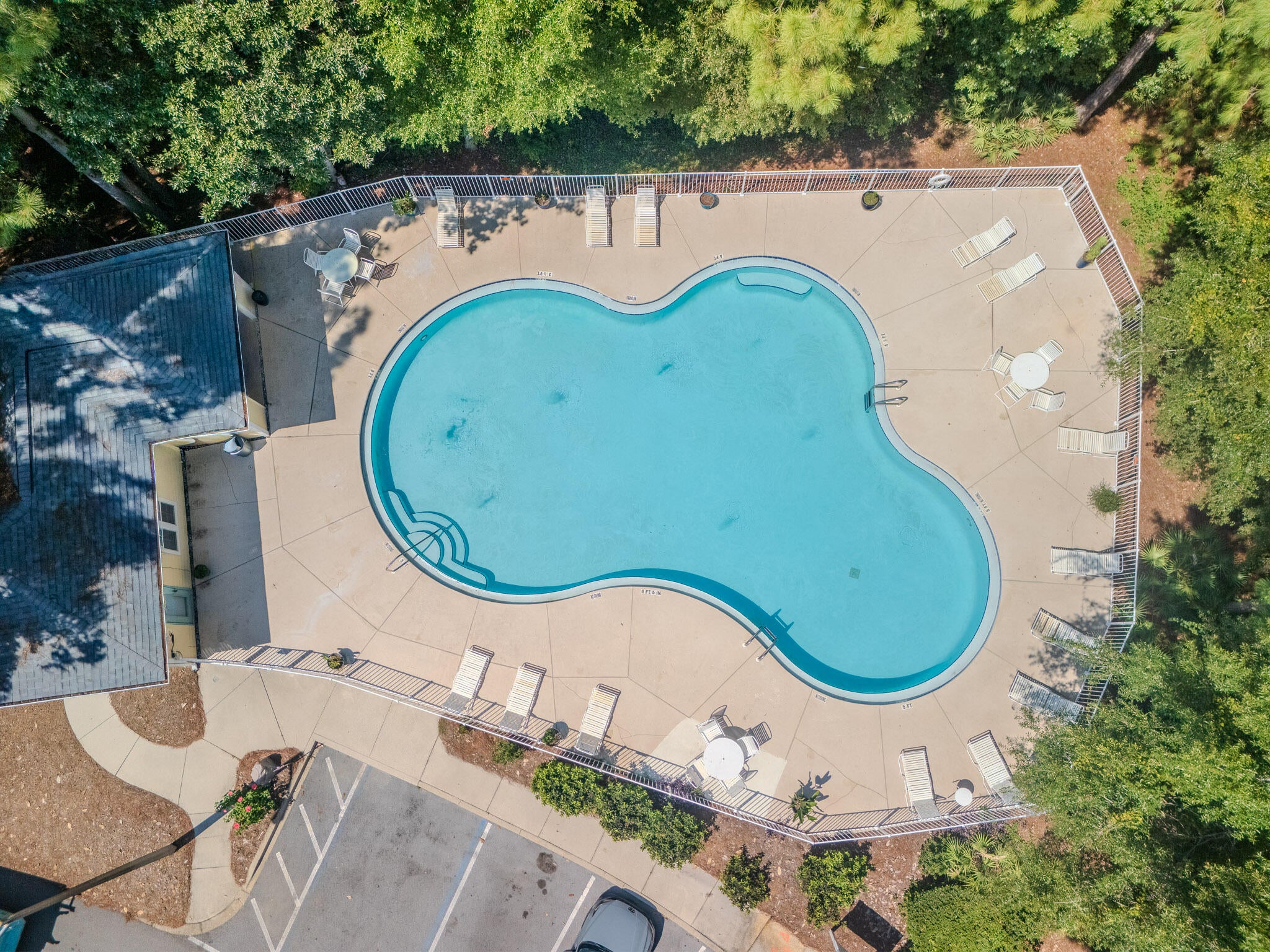 POINTE OF VIEW - Residential