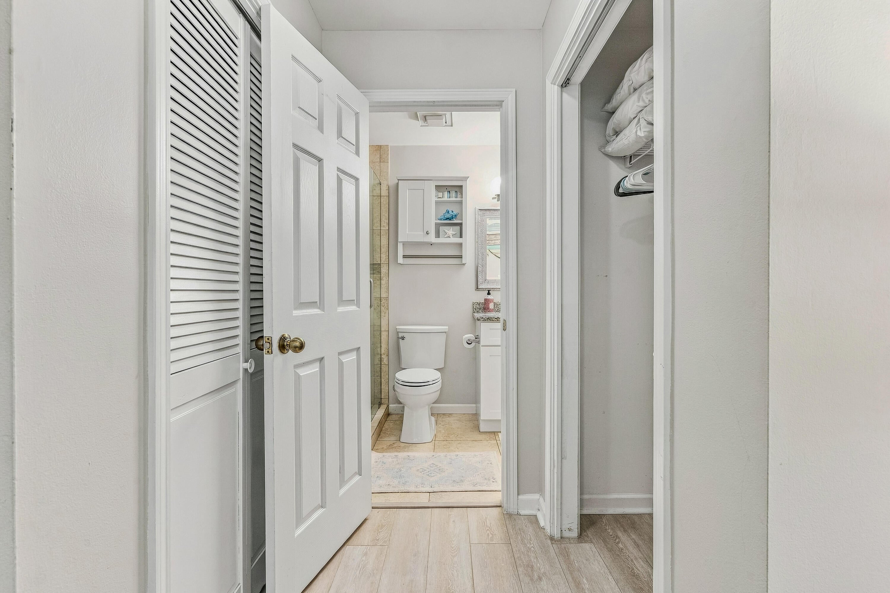 POINTE OF VIEW - Residential