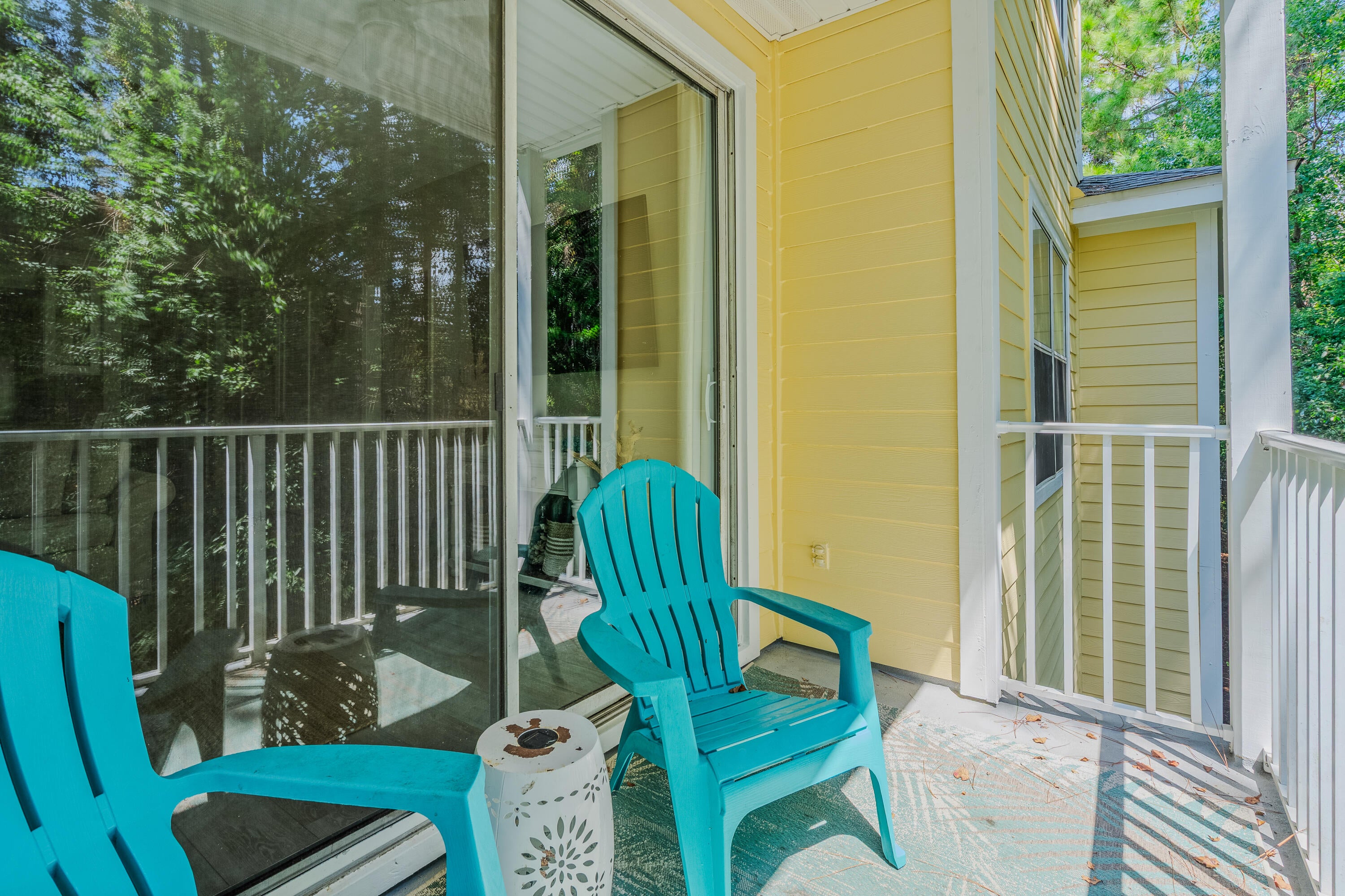 POINTE OF VIEW - Residential