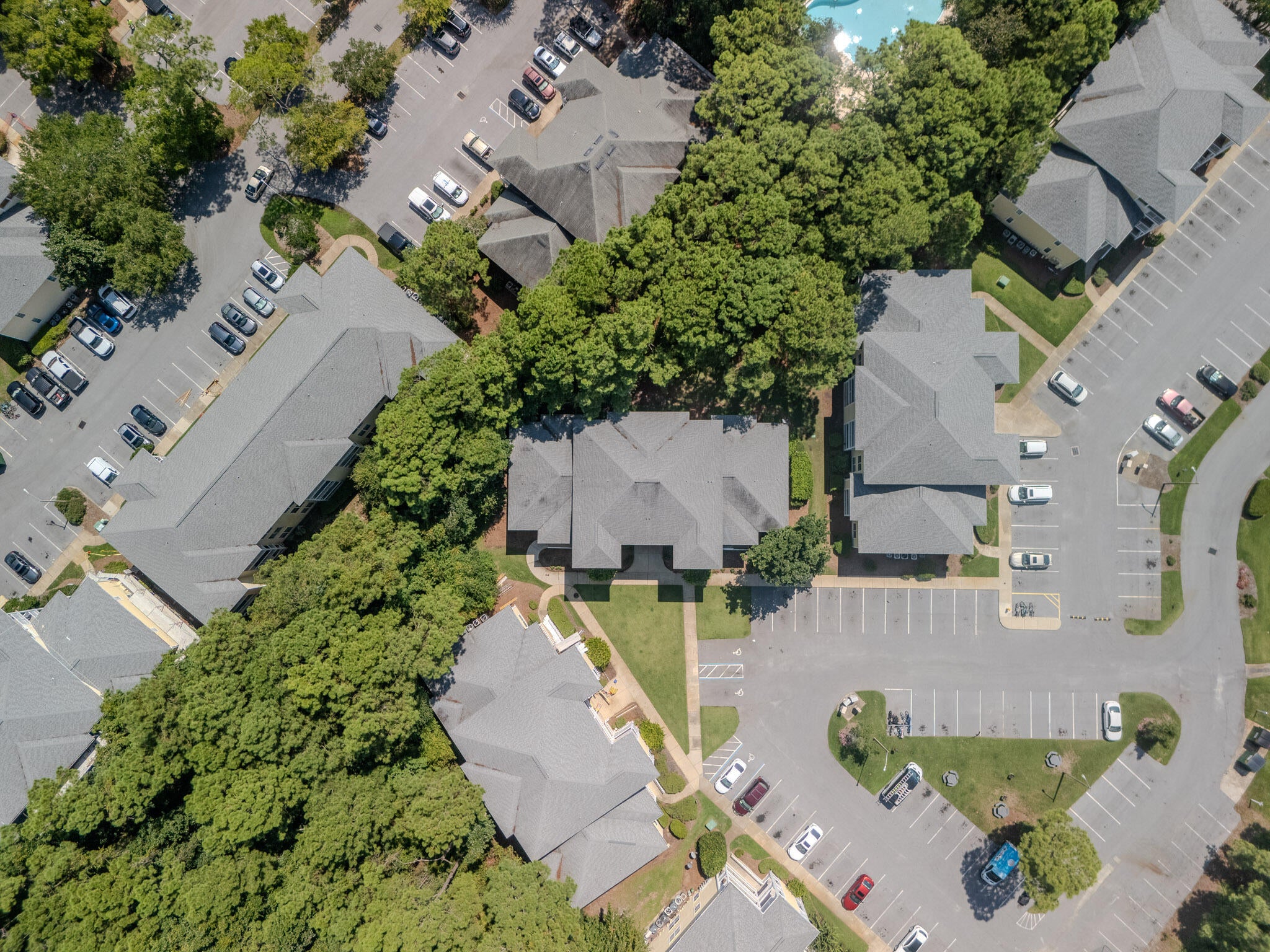 POINTE OF VIEW - Residential