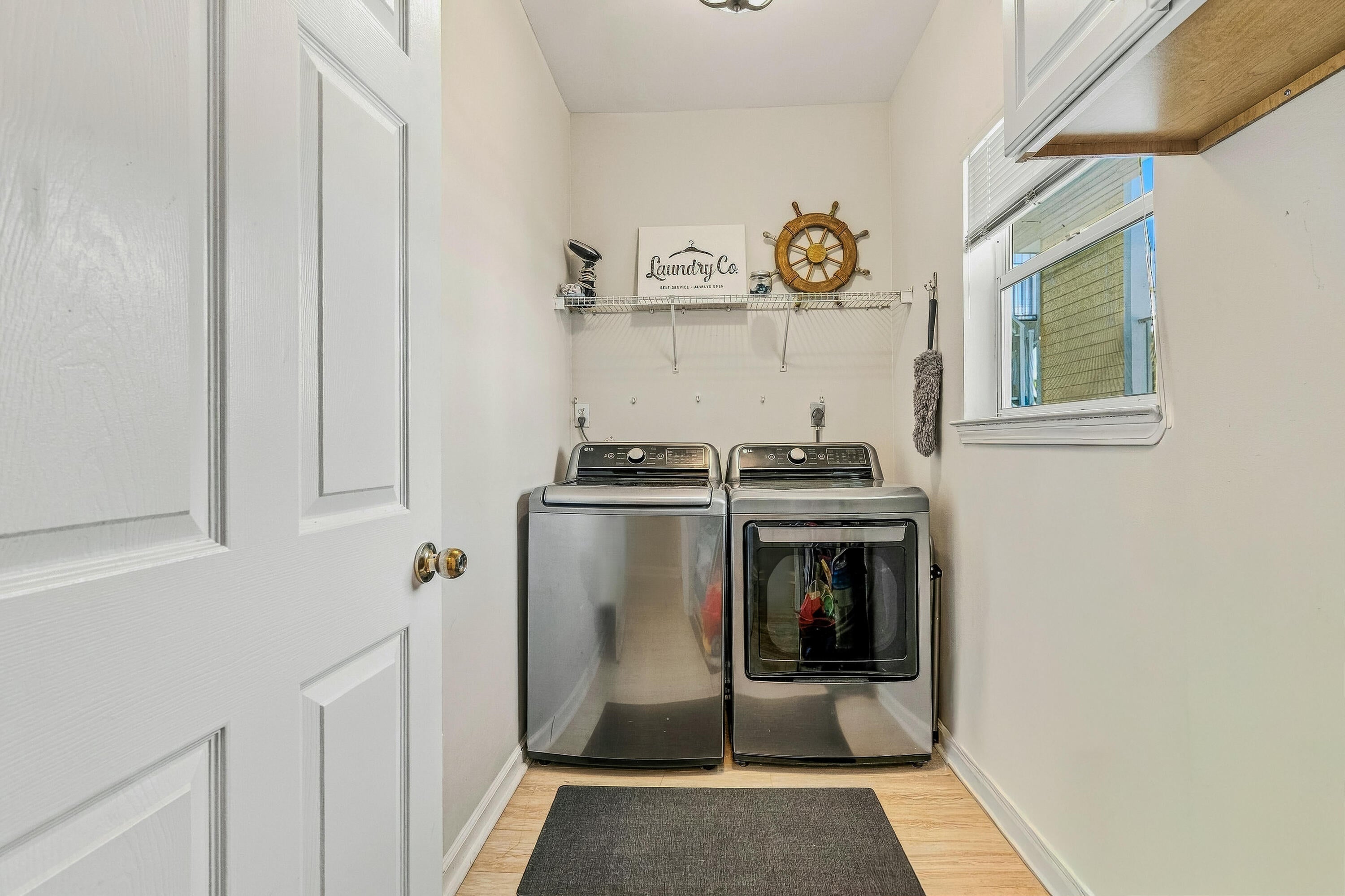 POINTE OF VIEW - Residential