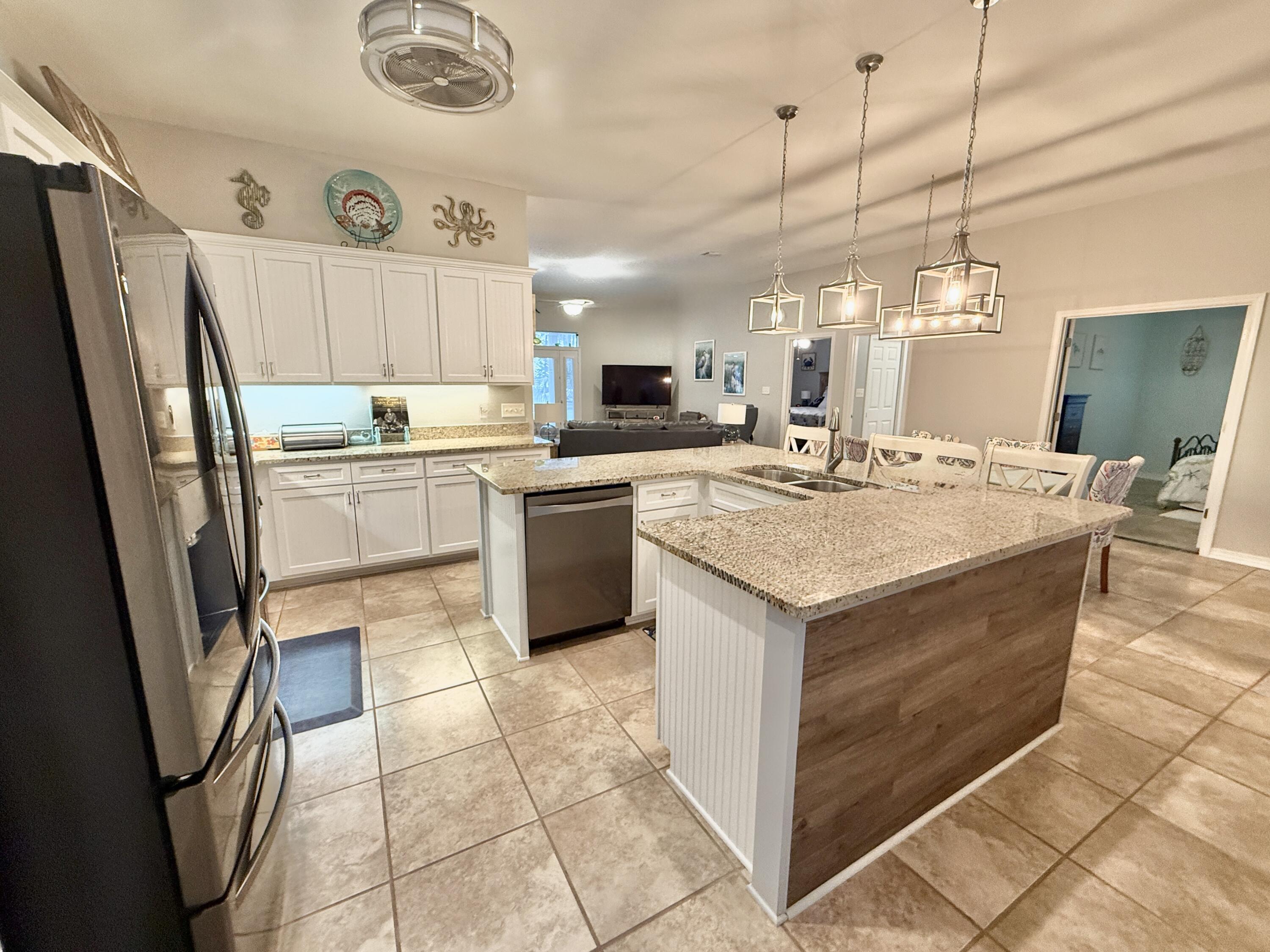 FLAMINGO BEACH - Residential